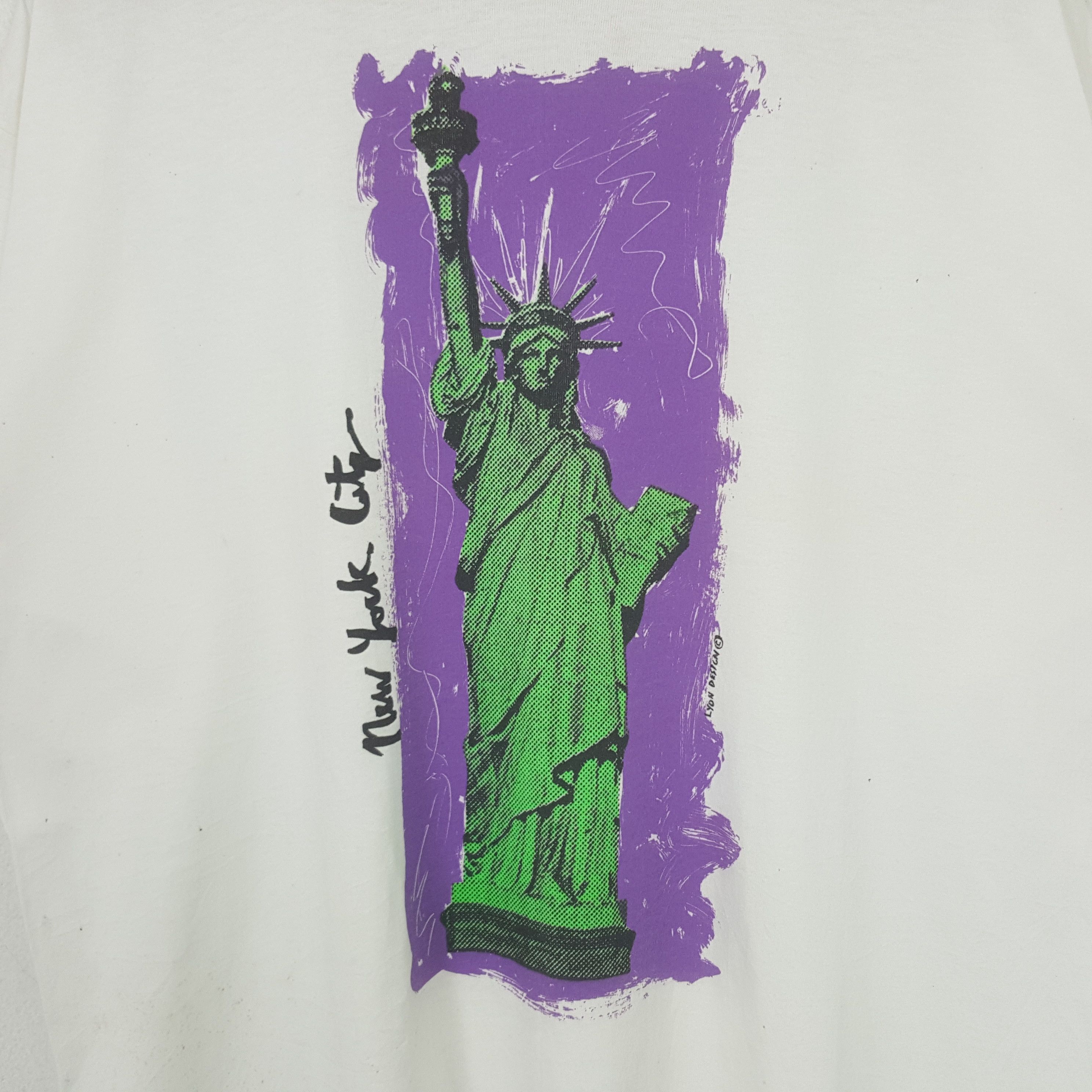 Other Vintage New York City Lady Liberty Art Tshirt RR2 Size US XL / EU 56 / 4 - 2 Thumbnail