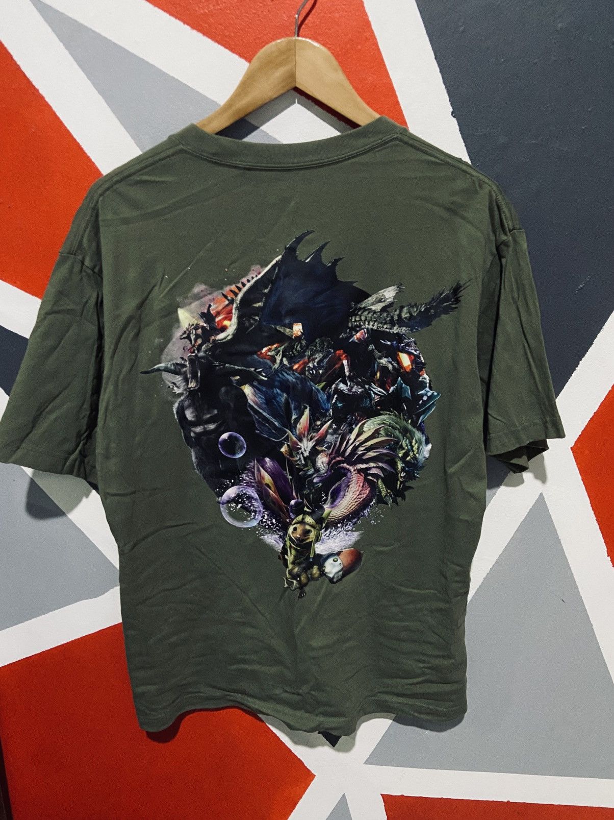 Uniqlo 40th Capcom Aniversary Tee Size US M / EU 48-50 / 2 - 1 Thumbnail