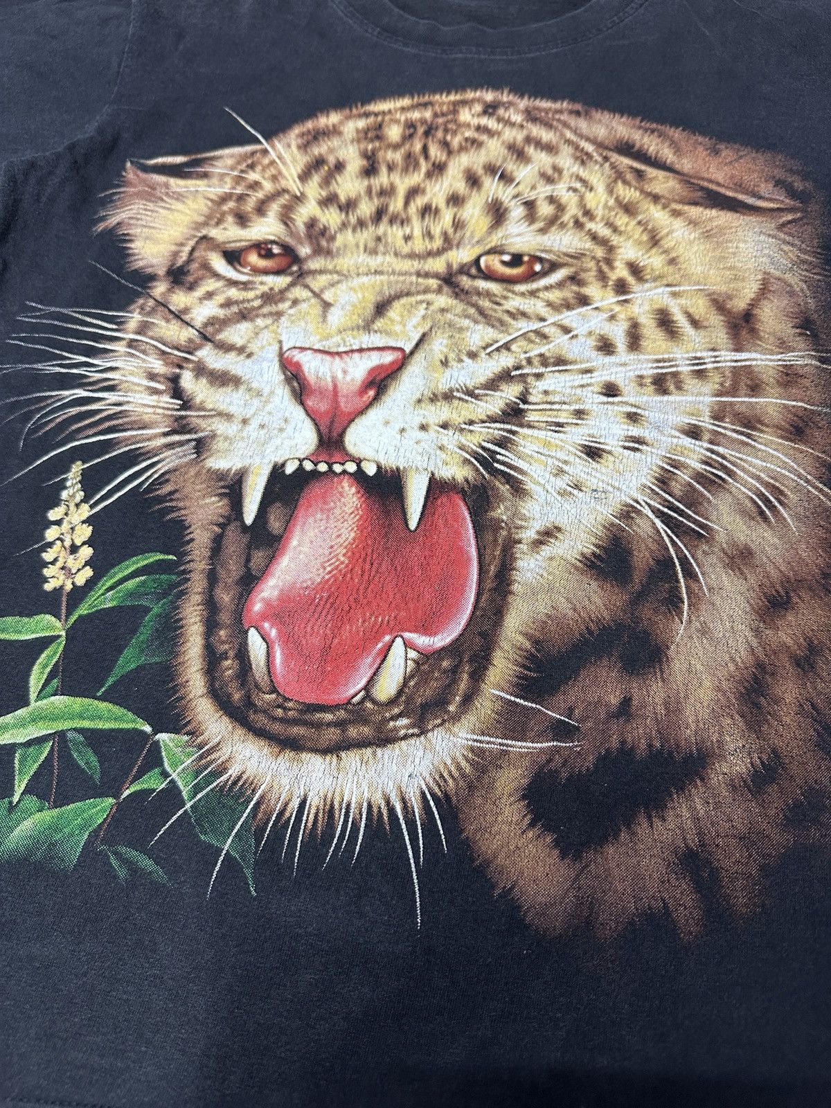 Japanese Brand × Vintage Sun Faded🔥 Y2k Leopard OVP SP Tshirt Size US M / EU 48-50 / 2 - 4 Thumbnail