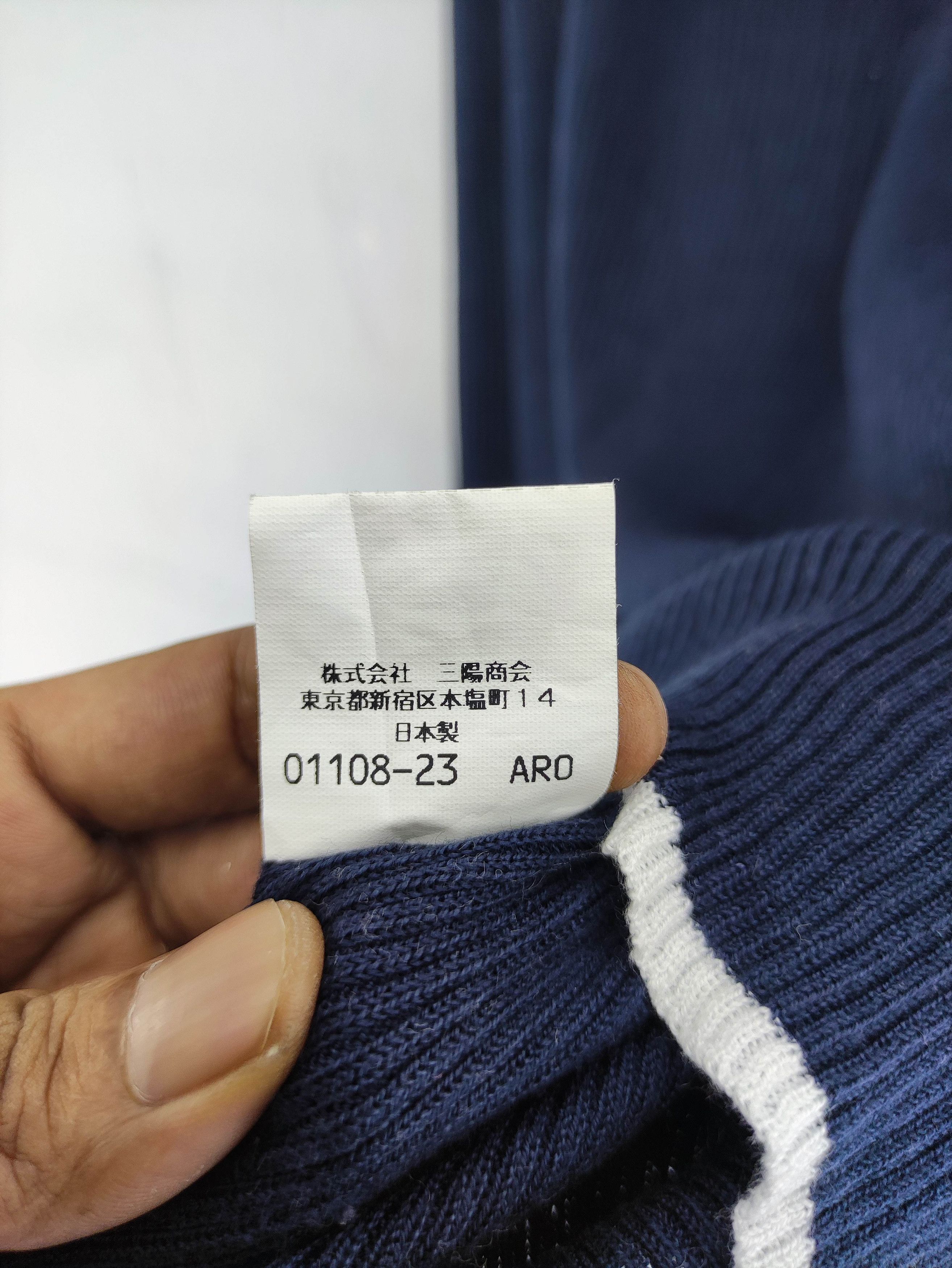 Burberry Vintage Burberrys Small Logo Cotton Vest Size US M / EU 48-50 / 2 - 4 Thumbnail