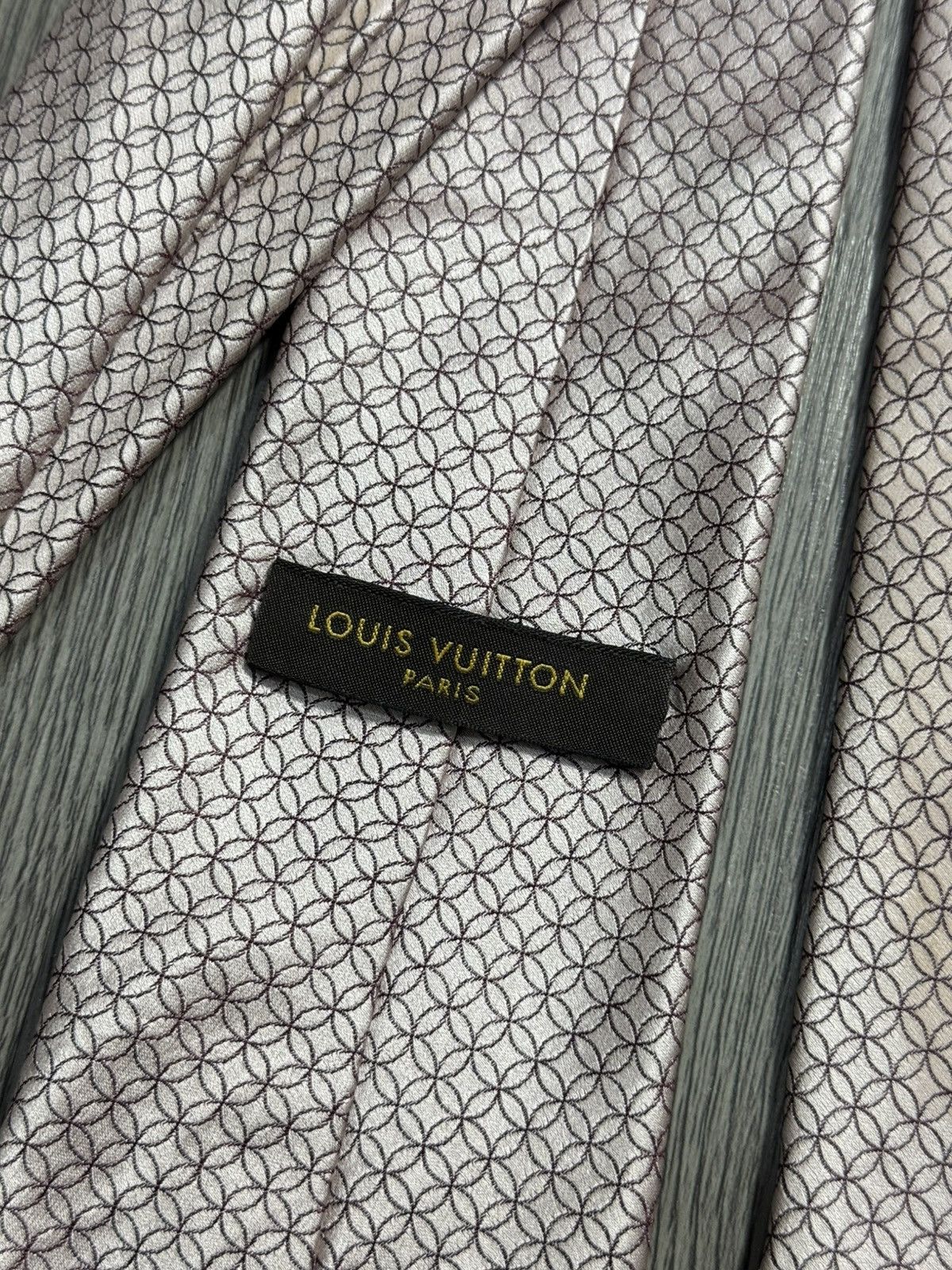 Louis Vuitton Louis Vuitton Paris Silk Tie Size ONE SIZE - 4 Thumbnail
