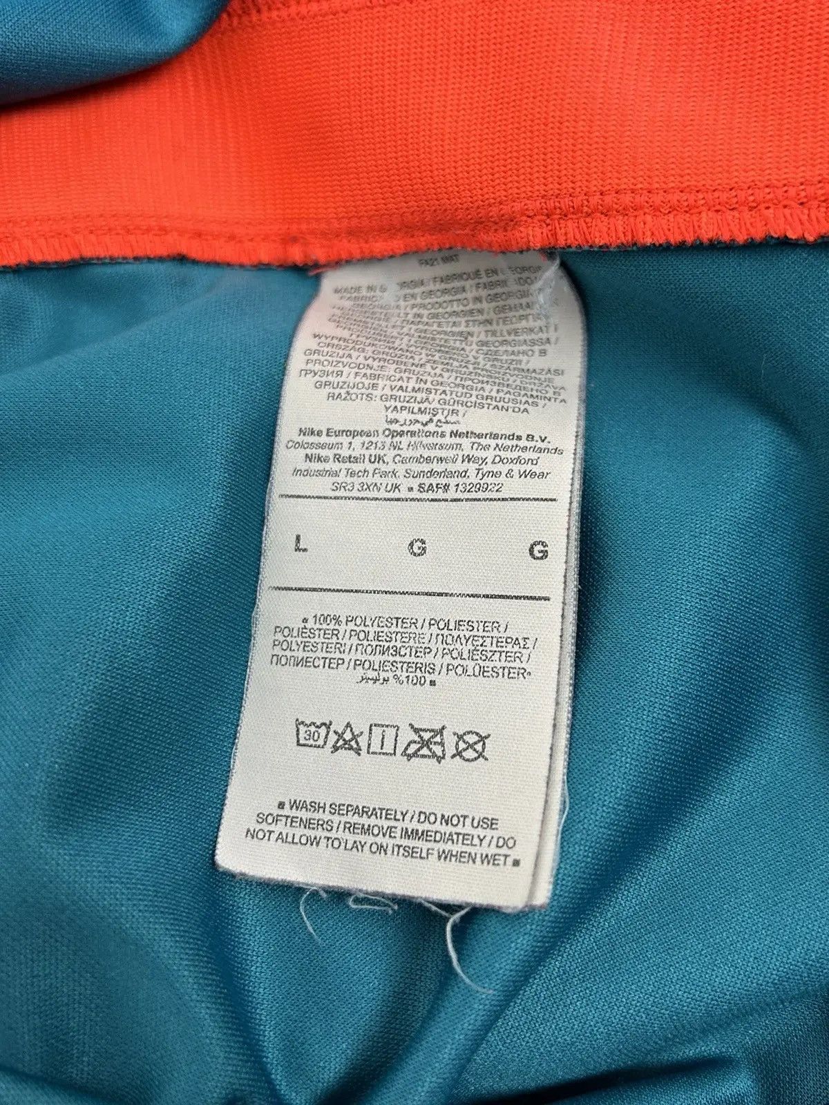 Chelsea Soccer Nike x Chelsea 2021/22 Third Kit #19 Mount Mason Jersey Size US L / EU 52-54 / 3 - 11 Thumbnail