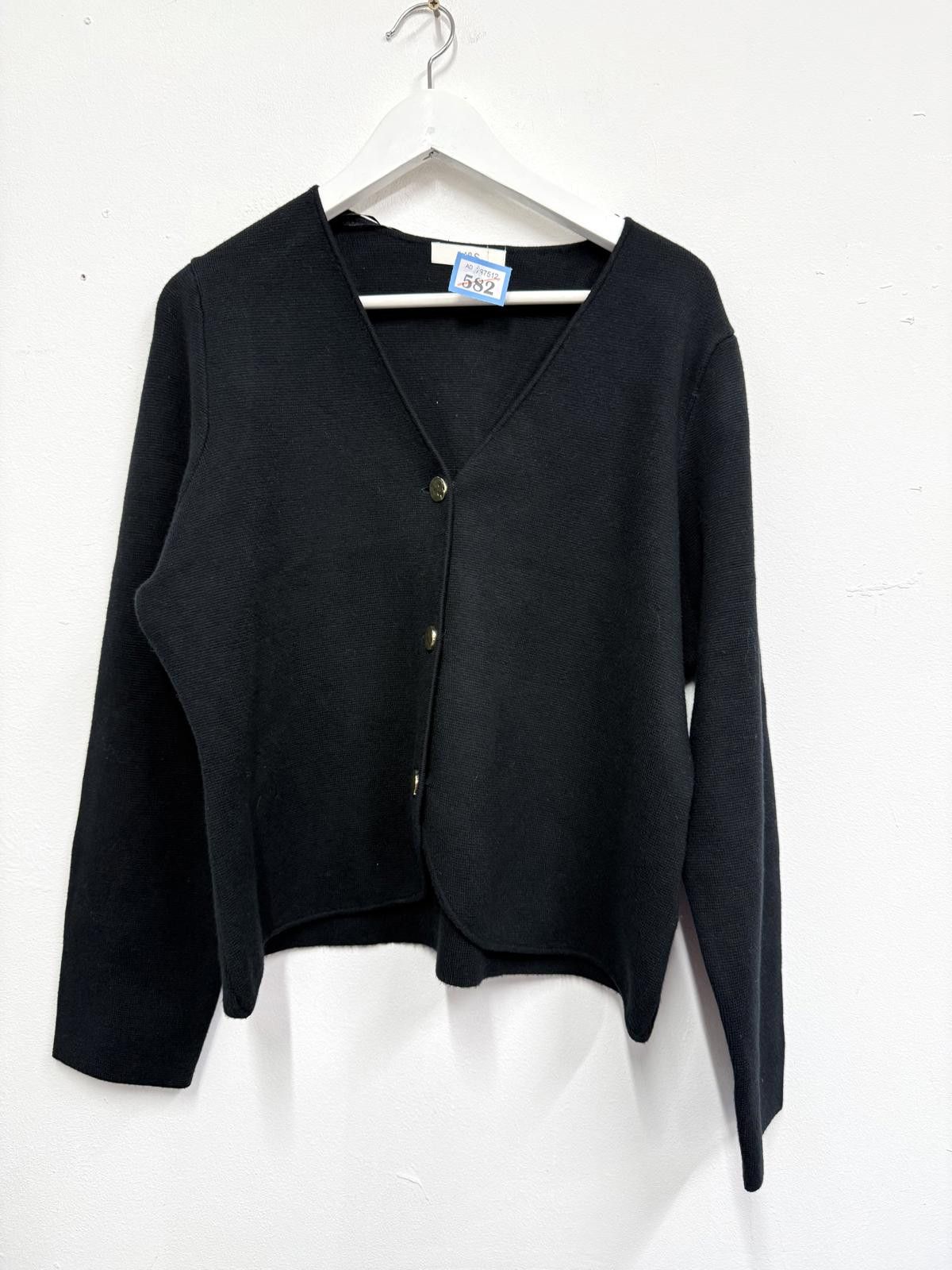 M.E. Sport M&S Black V-Neck Button-Up Cardigan Size 18 Size US M / EU 48-50 / 2 - 1 Thumbnail
