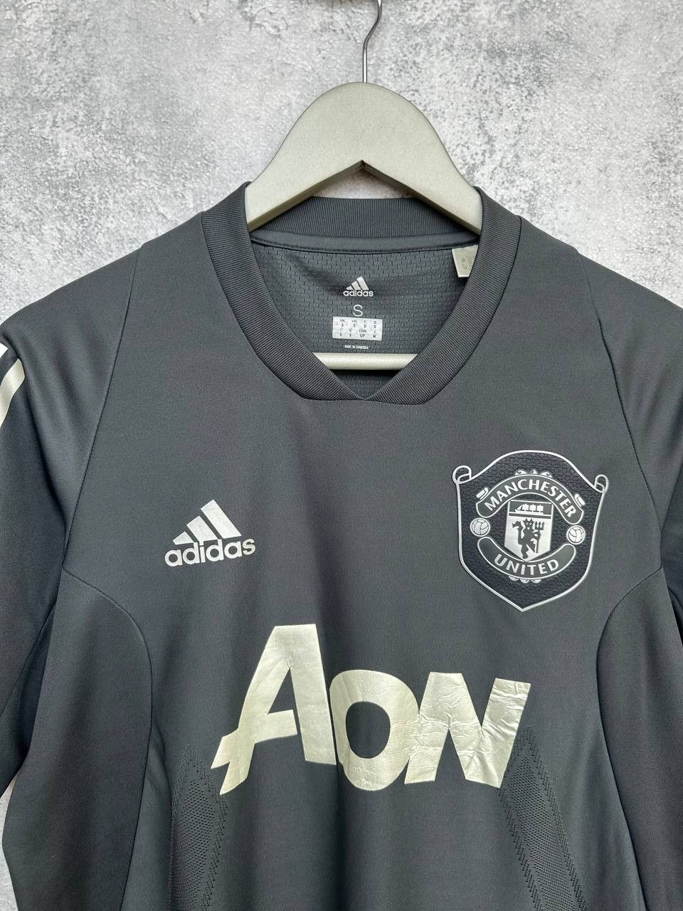 Adidas Adidas Manchester United 2019 AON Jersey Football Shirt Size US S / EU 44-46 / 1 - 4 Thumbnail