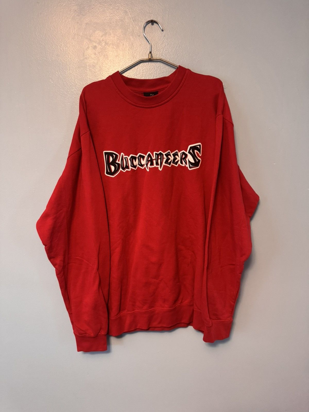 NFL vintage 00’s NFL Tampa Bay Buccaneers Crewneck Size US XL / EU 56 / 4 - 1 Thumbnail