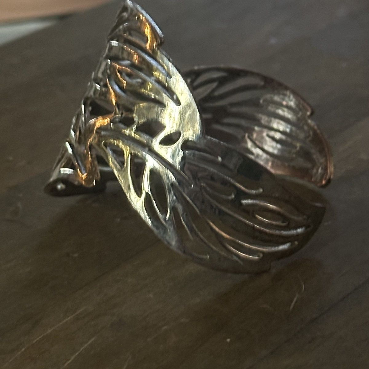 Other Wide silver tone filigree leaf cuff bracelet Size ONE SIZE - 4 Thumbnail