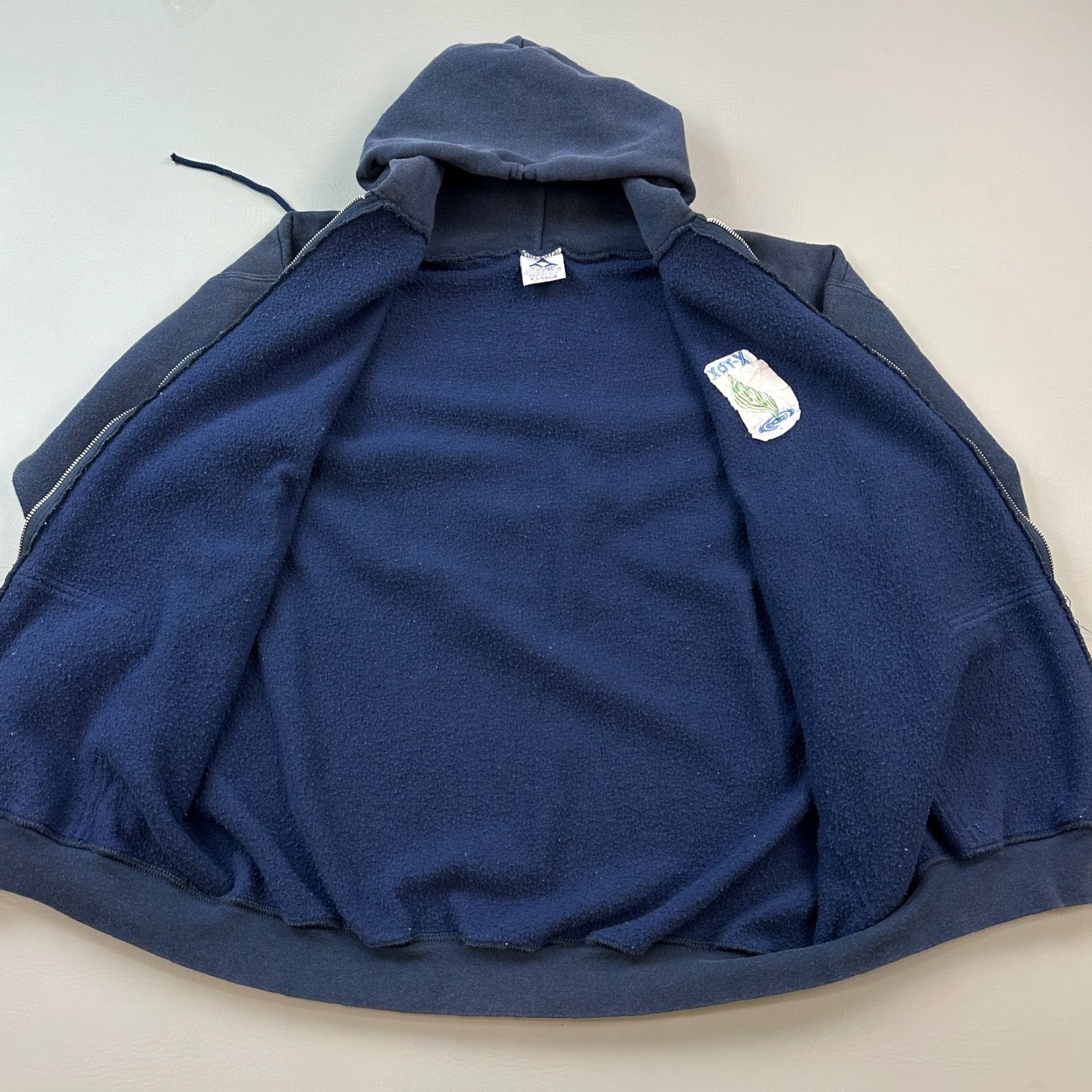Vintage VINTAGE Alstyle Apparel Activewear Hoodie Mens XL Blue Heavyweight Full Zip 90s Size US XL / EU 56 / 4 - 5 Thumbnail