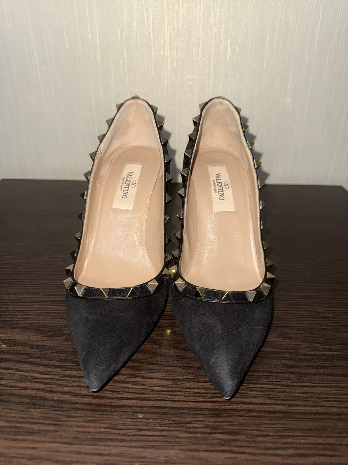 Valentino Valentino Garavani Pump Heel Studded Suede Black Size US 4.5 / IT 34.5 - 4 Thumbnail