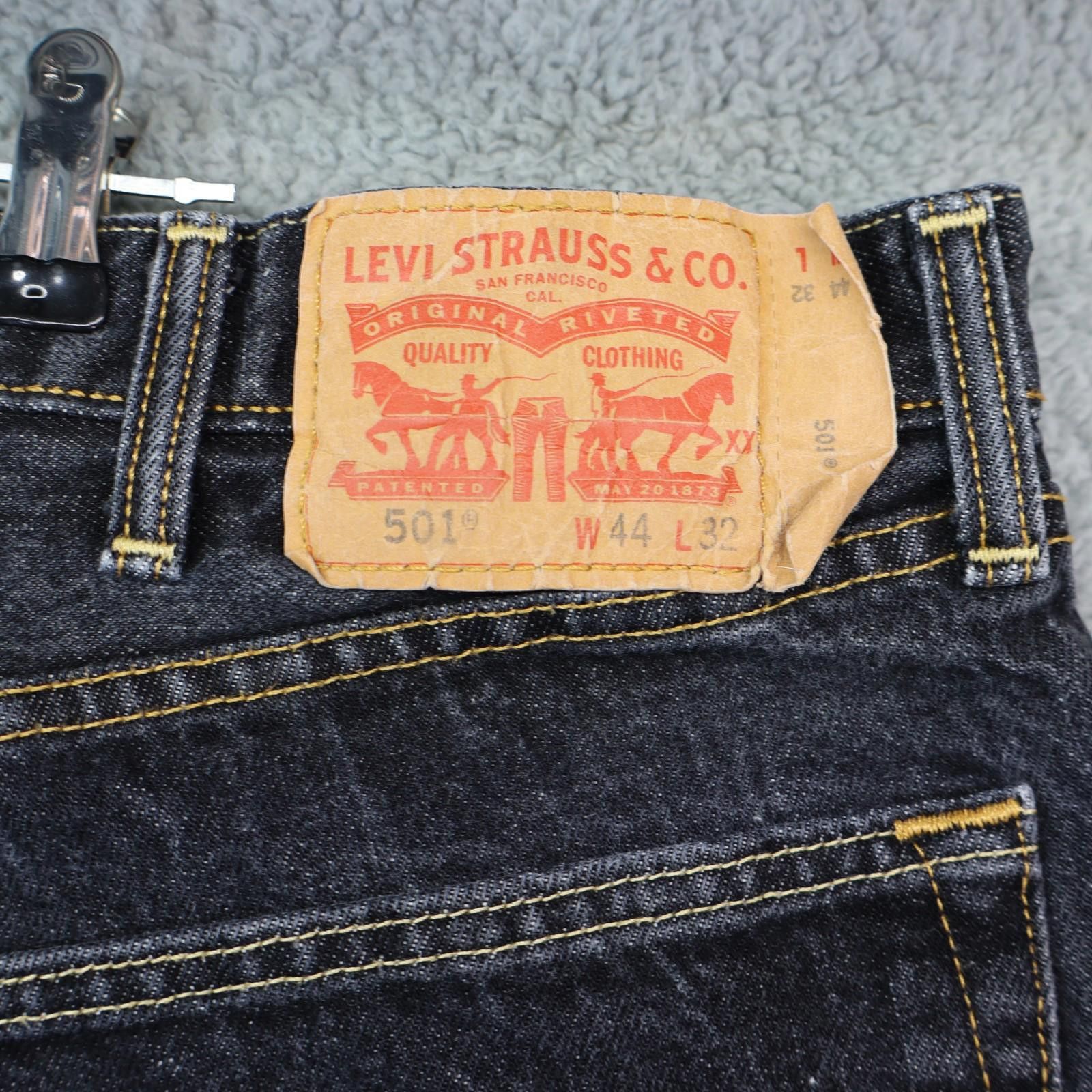 Levi's Levis 501 44x32 Men Black Red Tab Straight Leg Button Fly Size US 44 / EU 60 - 8 Thumbnail