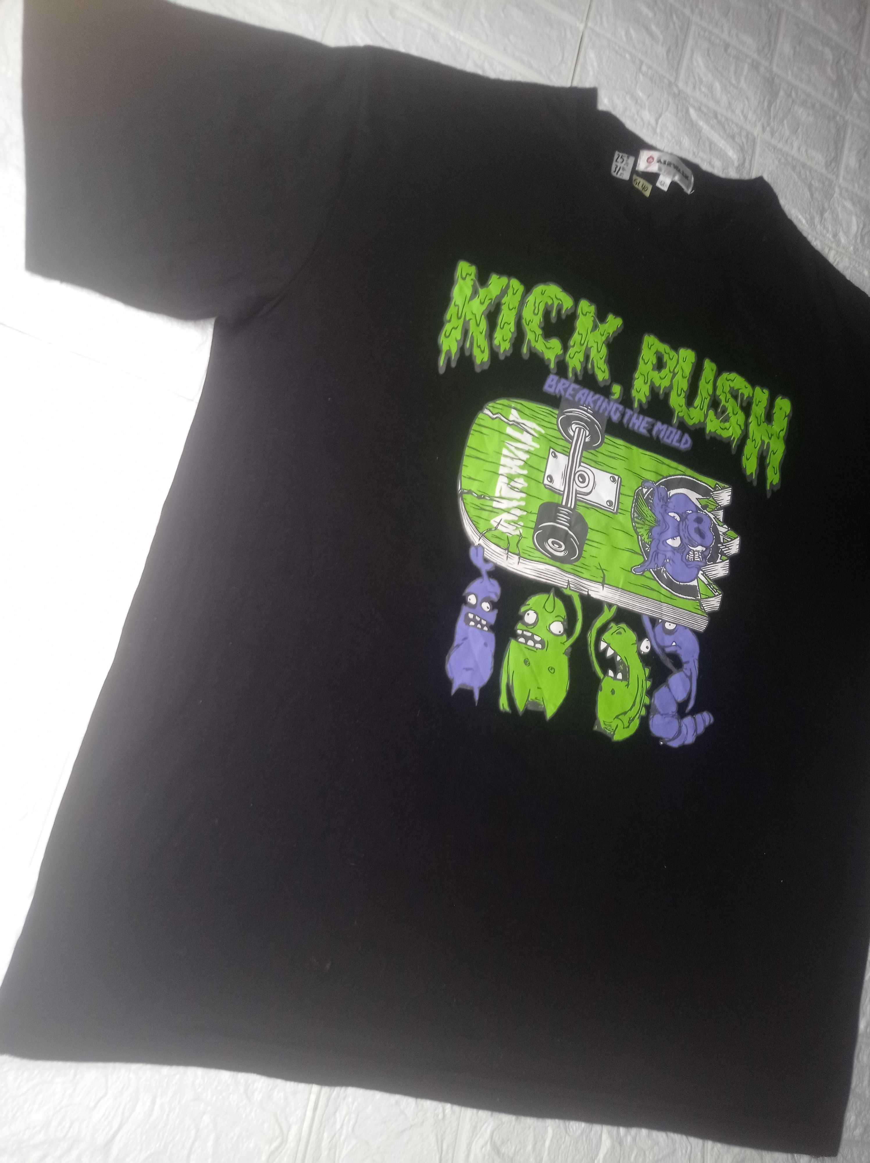 Airwalk Airwalk kick push skate gang grafic tee Size US XXL / EU 58 / 5 - 2 Thumbnail