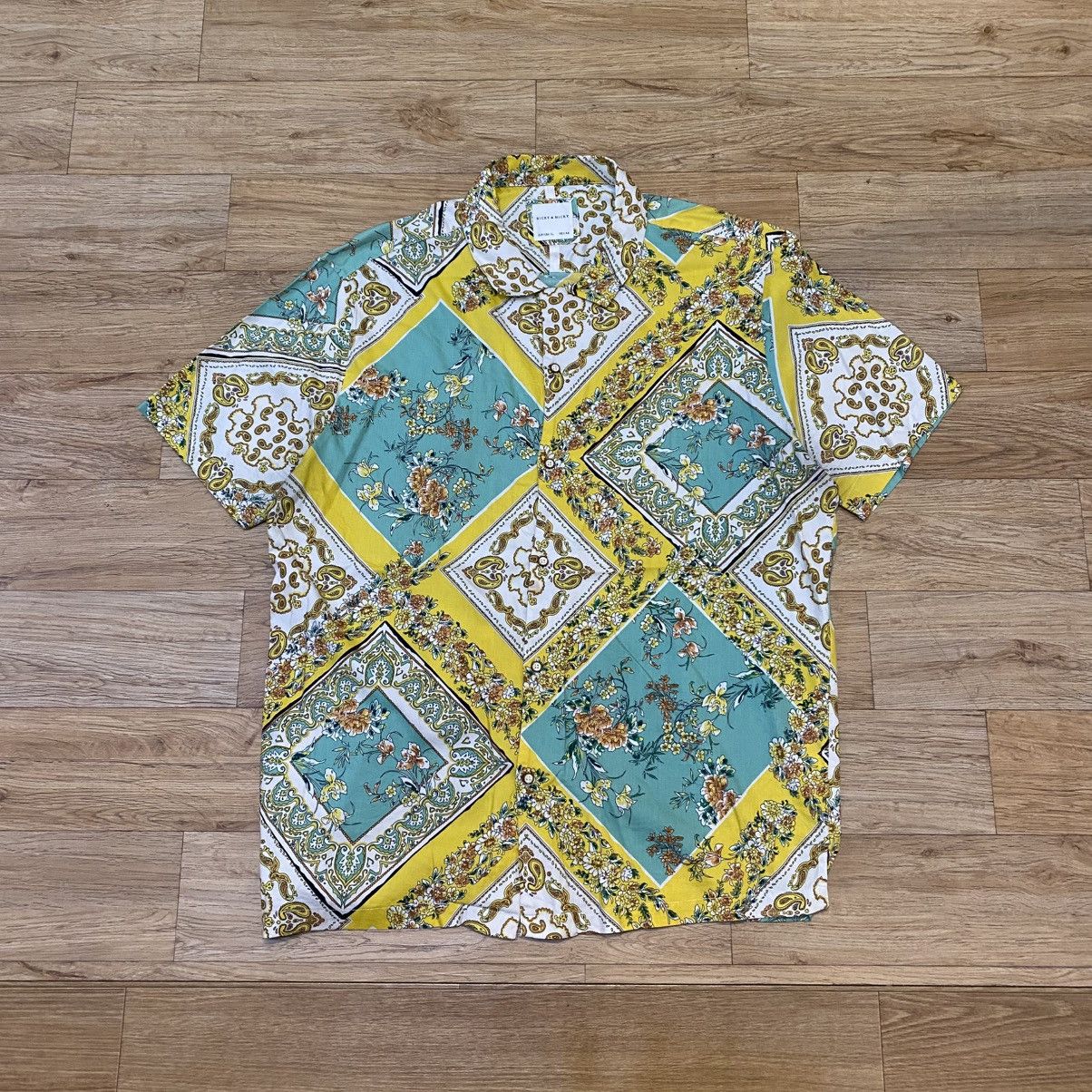 Japanese Brand 2000s Ricky & Micky Pattern Button Ups Shirts Size US XL / EU 56 / 4 - 1 Thumbnail