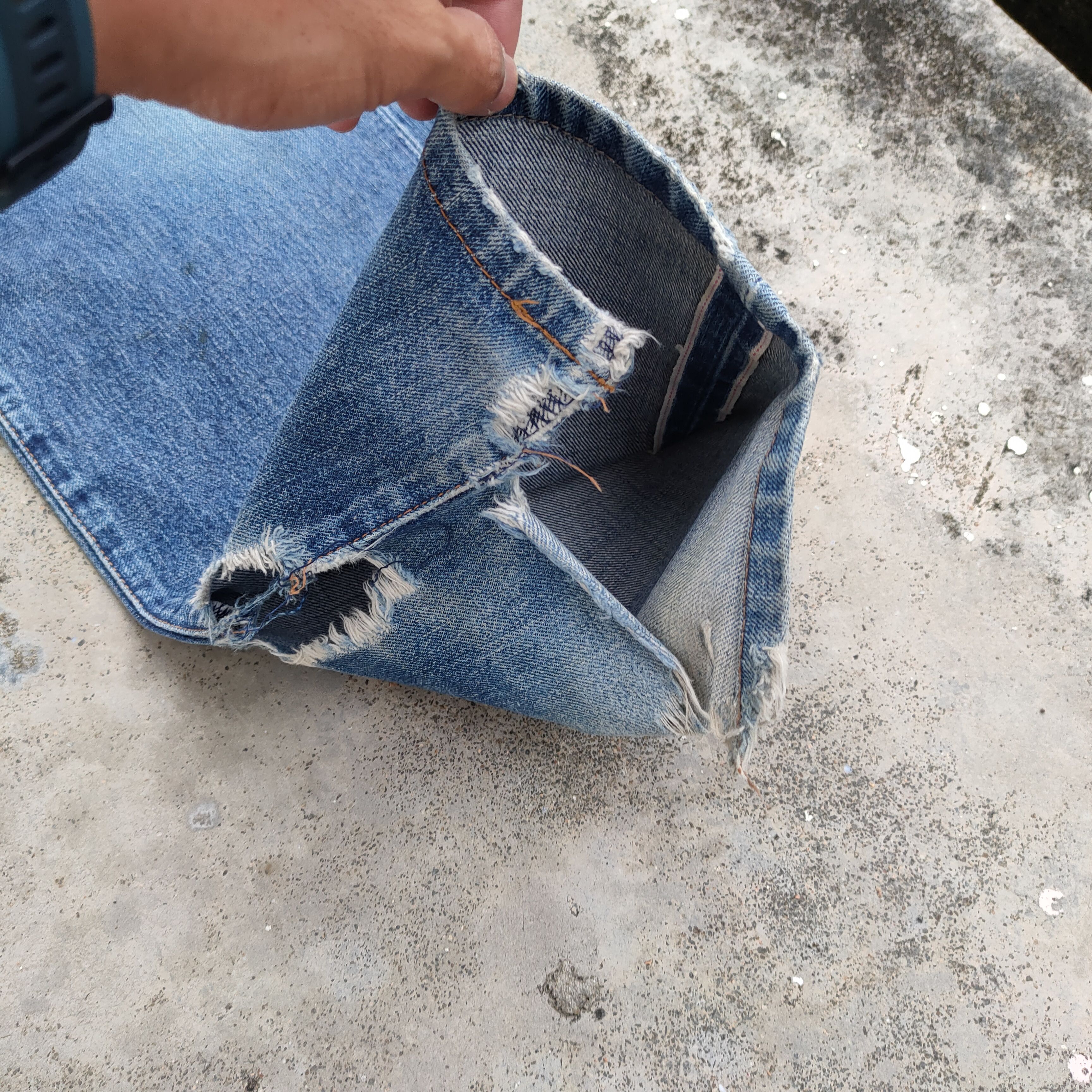 Levi's Vintage Clothing VINTAGE LEVI'S 502 98' BIG E SELVEDGE JEANS DENIM PANTS Size US 33 - 13 Thumbnail