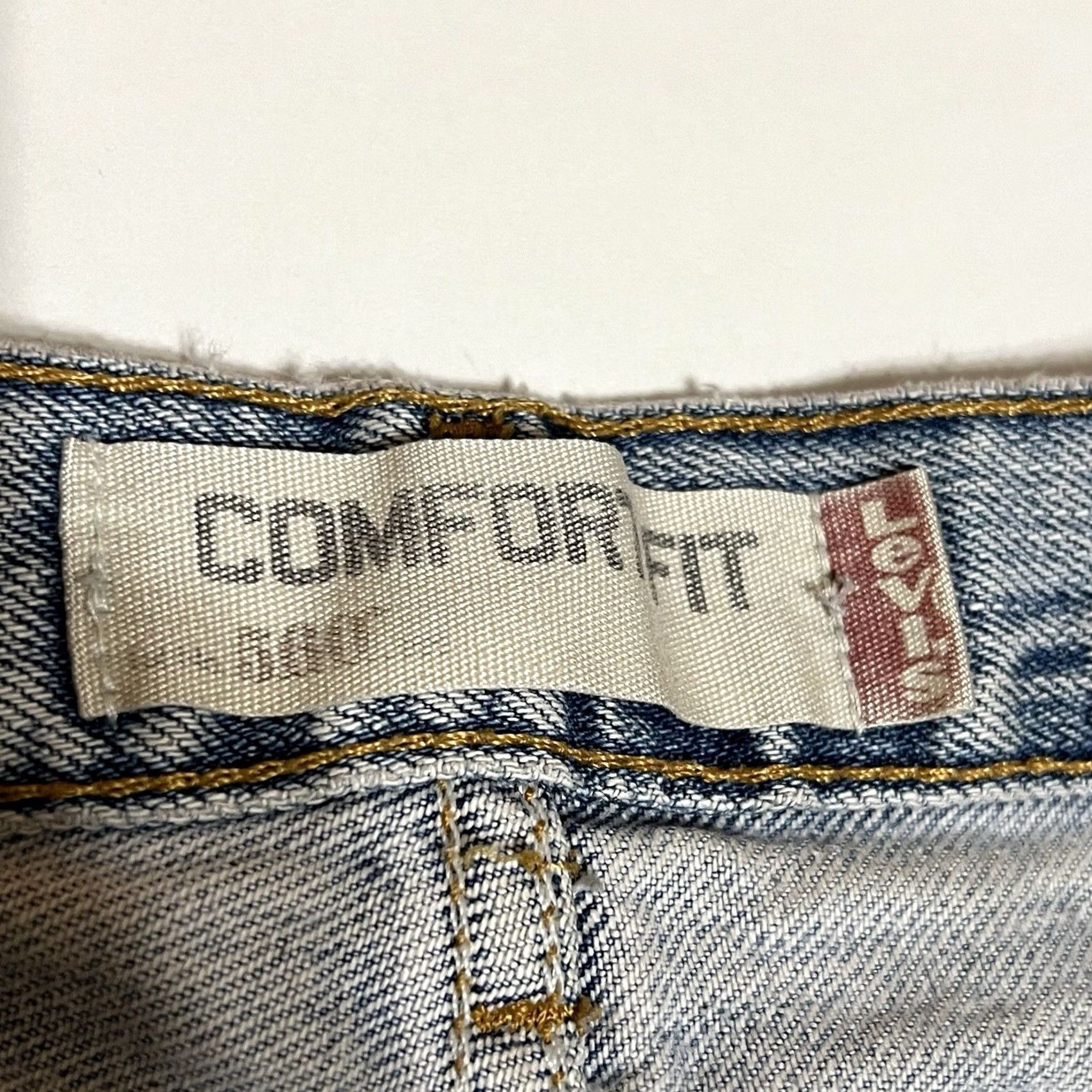 Levi's VINTAGE Levi's 560 Jeans Men’s 30x30 Blue Denim Distressed Grunge Logo Cotton Slim Relaxed Tapered USA USA Model 560 Distressed Vintage Jeans Men Size US 30 / EU 46 - 7 Thumbnail