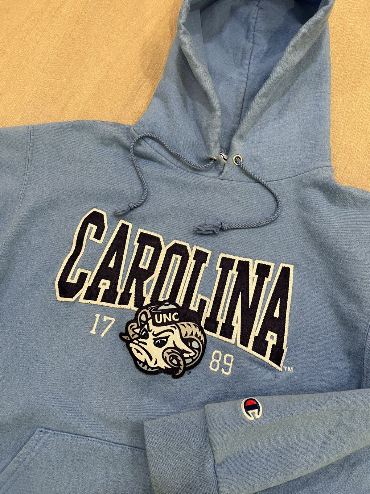 Champion Champion x North Carolina NCAA Hoodie Size US S / EU 44-46 / 1 - 1 Thumbnail