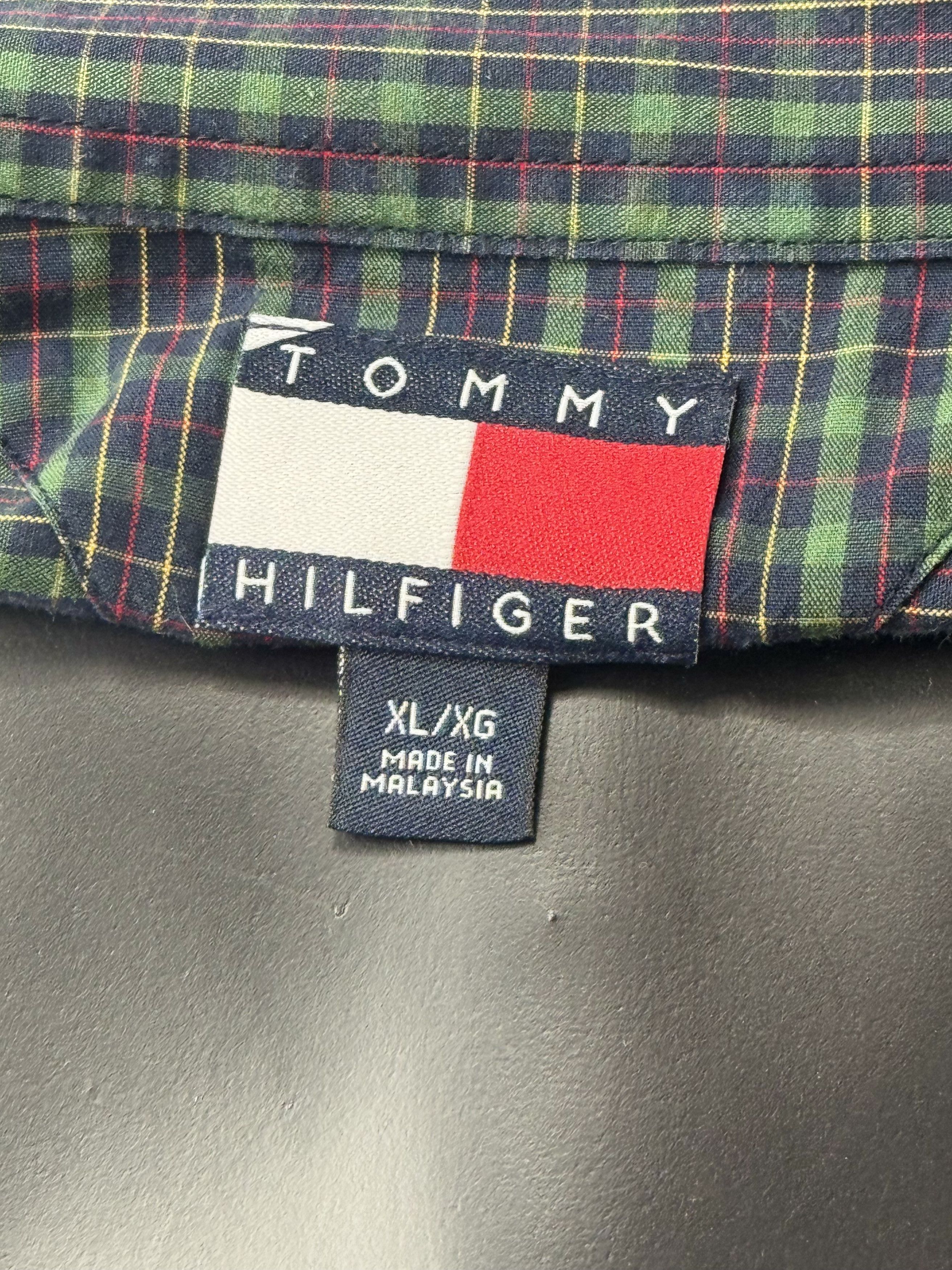 Tommy Hilfiger VTG Tommy Hilfiger Regular Fit Plaid Stretch Oxford Shirt Size US XL / EU 56 / 4 - 5 Thumbnail
