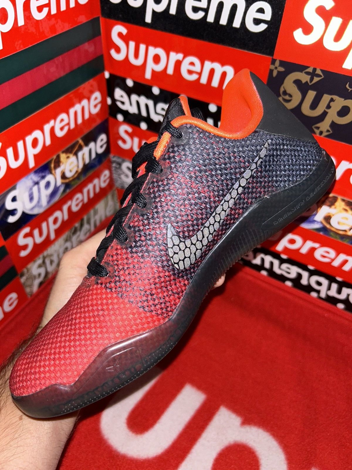 Nike Nike Kobe 11 Achilles Heel (GS) 822945-670 size 5.5y Size US 5.5 / EU 38 - 11 Thumbnail