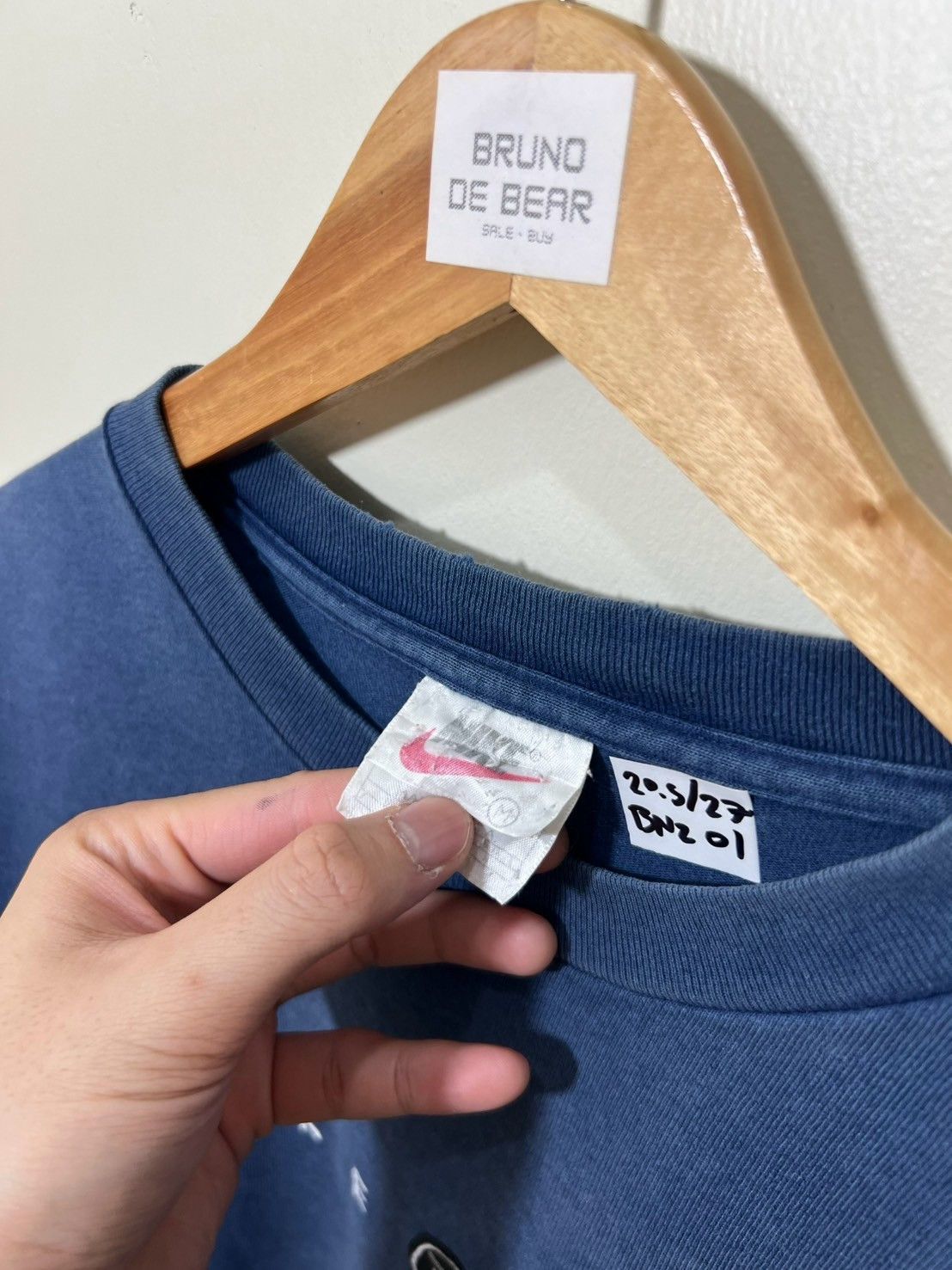 Nike × Vintage Vintage 90's Nike Town Seattle shirt bnz01 Size US M / EU 48-50 / 2 - 8 Thumbnail