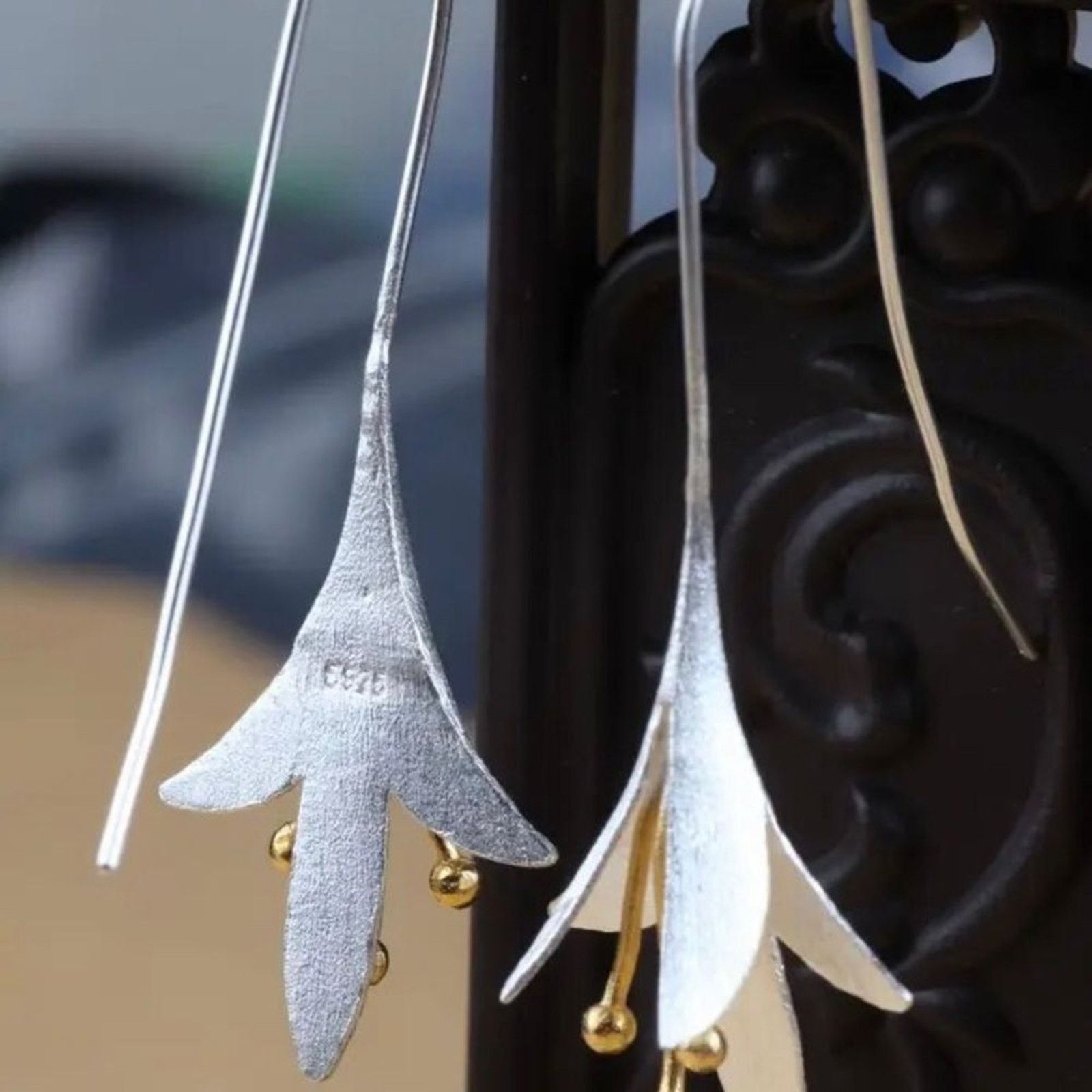 Other Long Lily Flower Earrings Size ONE SIZE - 3 Thumbnail