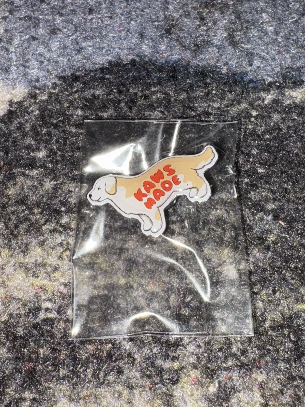 Human Made × Japanese Brand × Kaws Human Made x KAWS Dog Pin Size ONE SIZE - 1 Thumbnail
