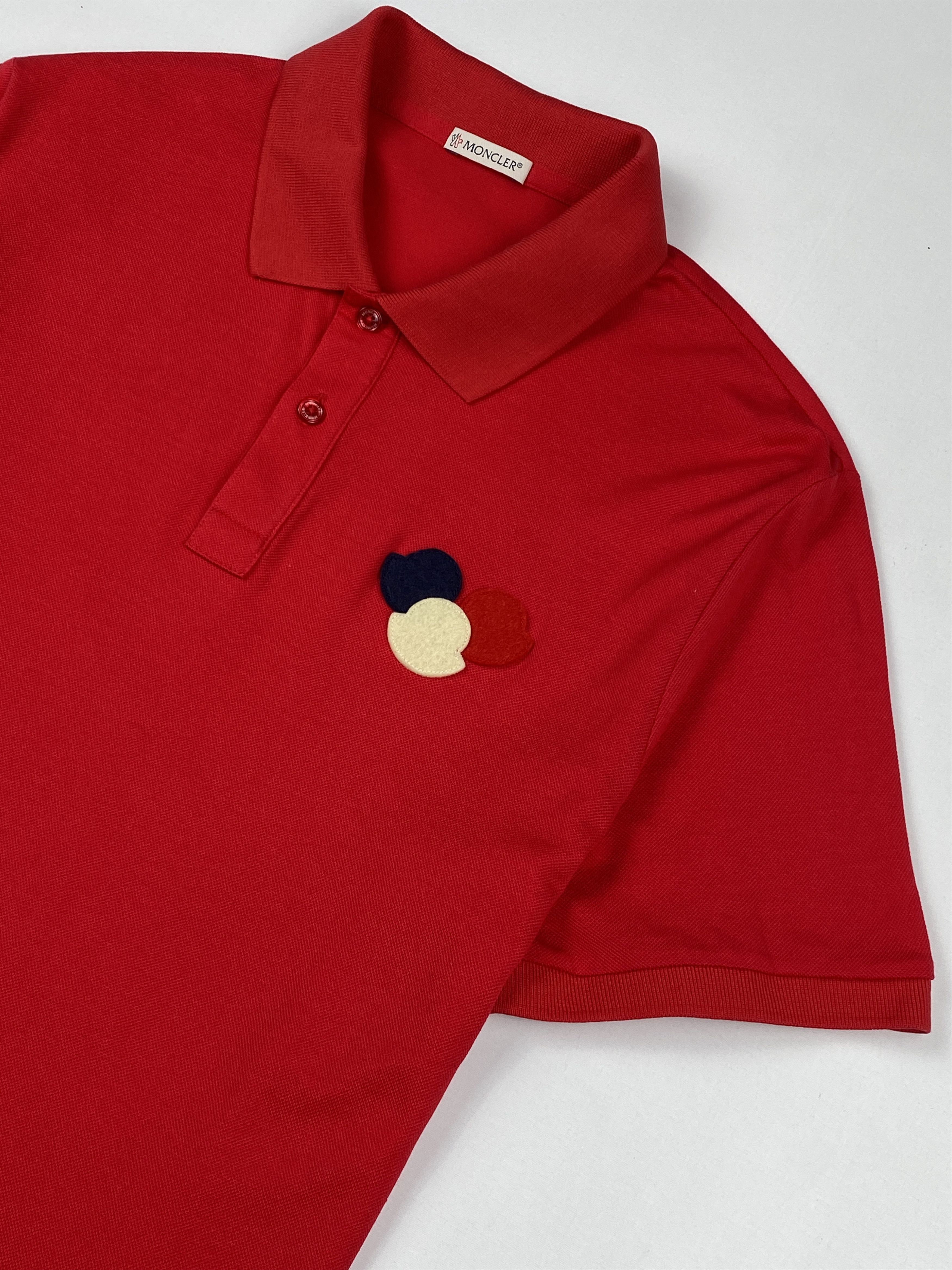 Moncler Tricolor Logo Patch Polo Shirt Size US M / EU 48-50 / 2 - 5 Thumbnail