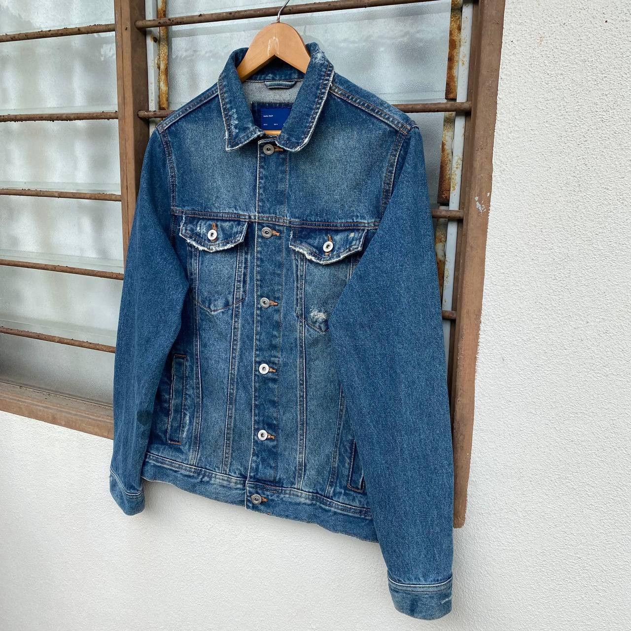 Zara Zara Man Distressed Denim Jacket Trucker M Frayed Raw Edge Size US M / EU 48-50 / 2 - 4 Thumbnail
