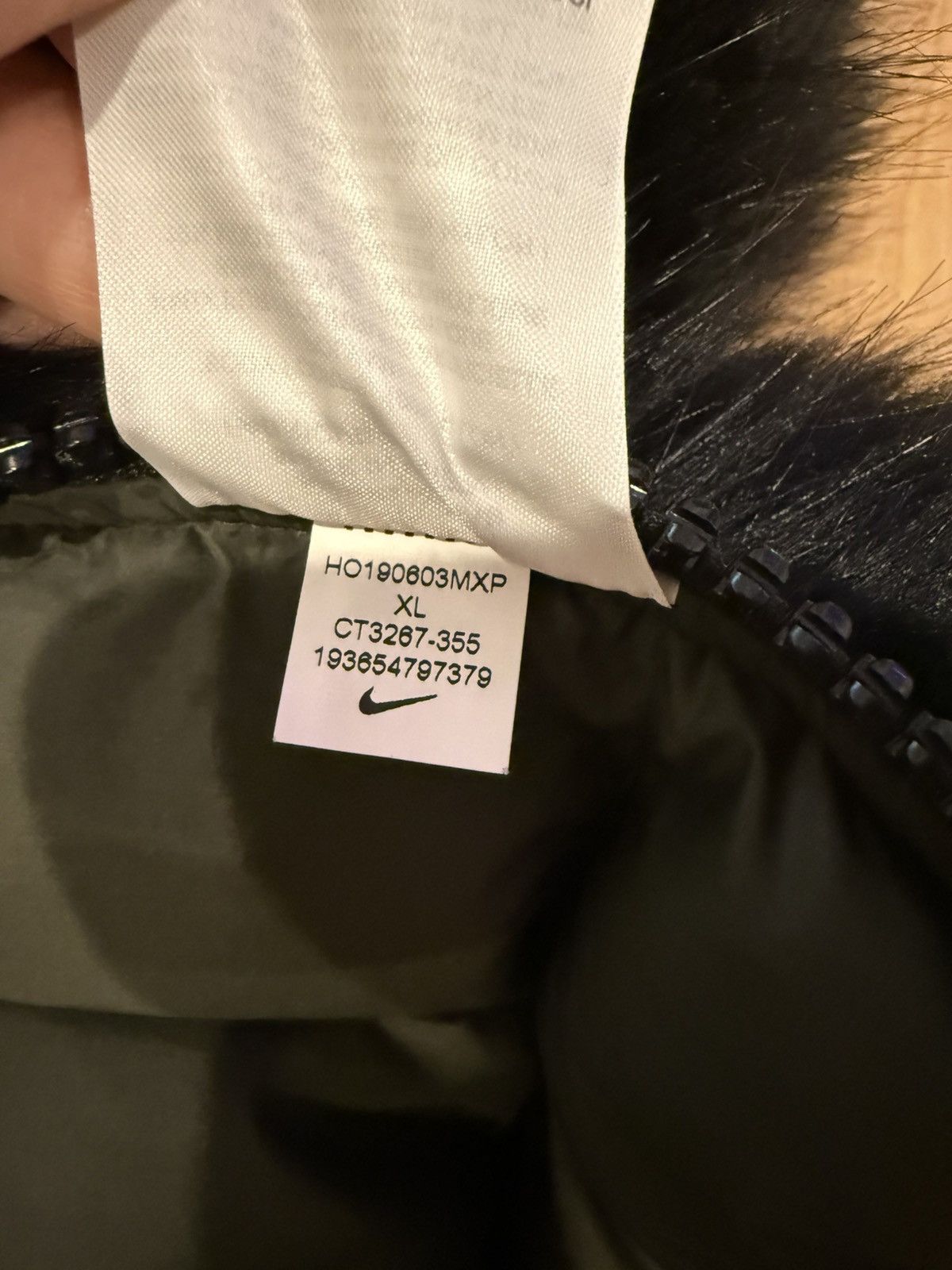 Nike × Sacai Nike x sacai Women’s Faux Fur Down Jacket – CT3267-355 XL Size XL / US 12-14 / IT 48-50 - 3 Thumbnail