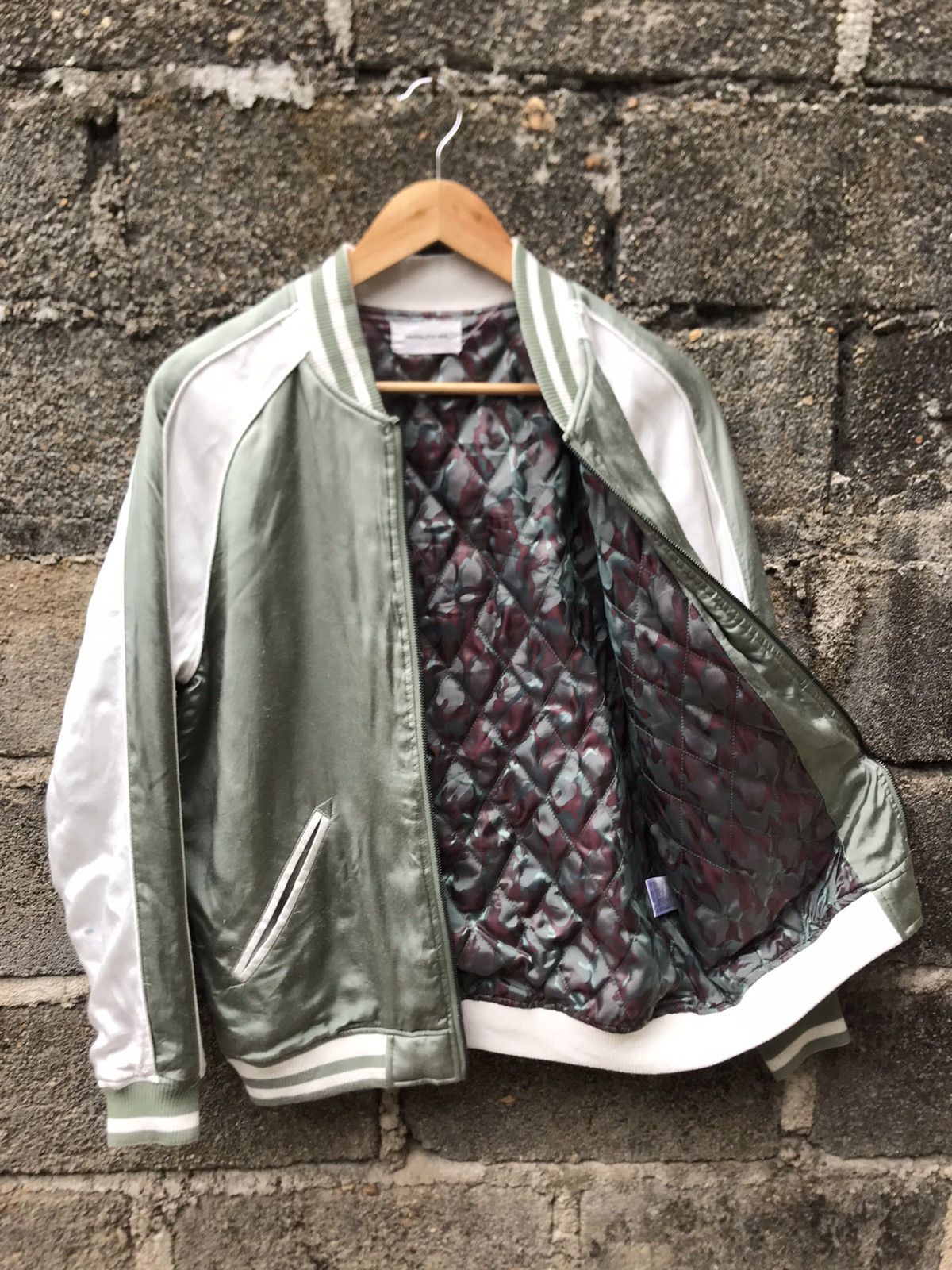 Japanese Brand 💥Sukajan Japanese Universal Style Wear Tiger Logo Zip Jacket Size US M / EU 48-50 / 2 - 6 Thumbnail