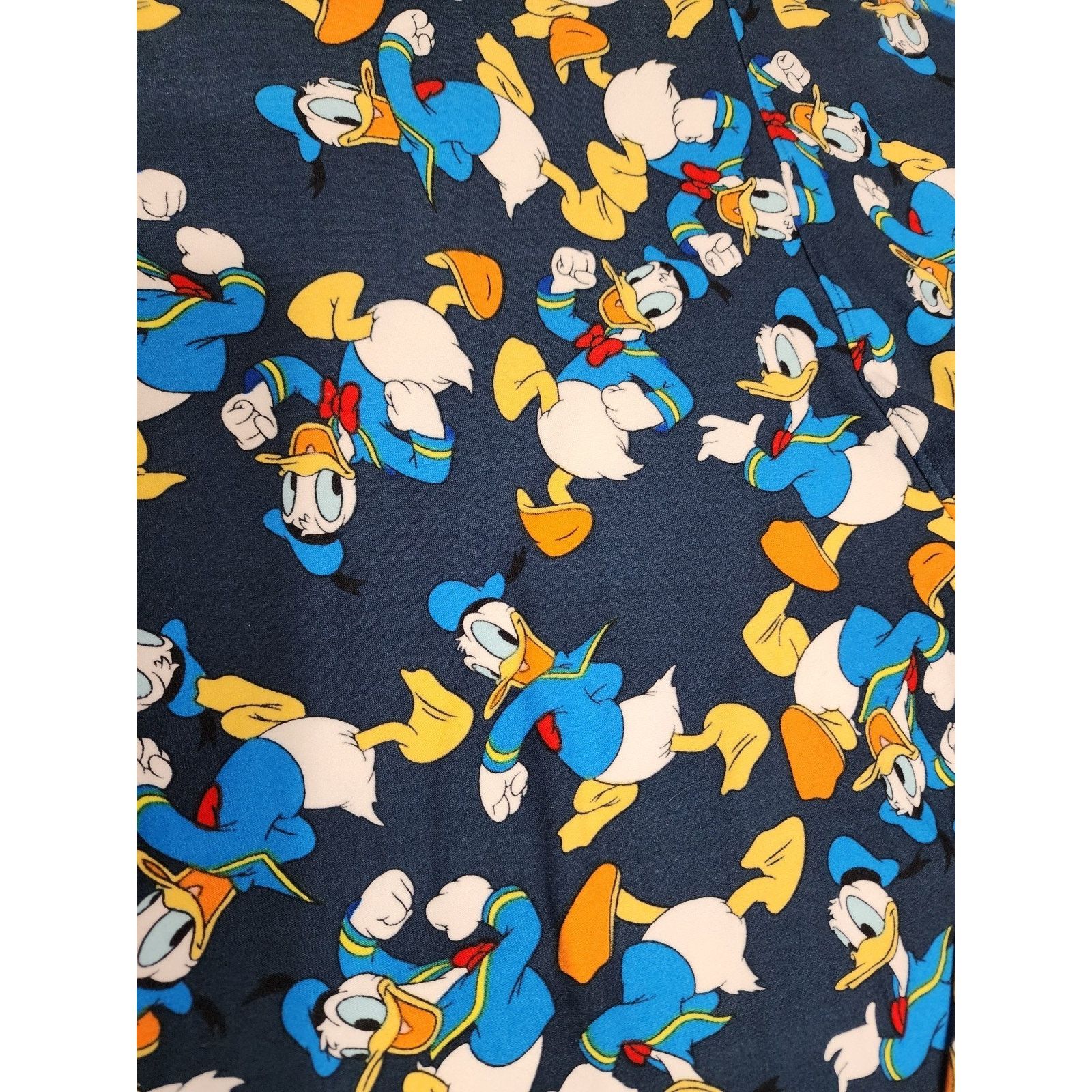 Other LuLaRoe Disney Donald Duck Leggings OS Tall & Curvy Stretch Size 27" / US 4 / IT 40 - 4 Thumbnail