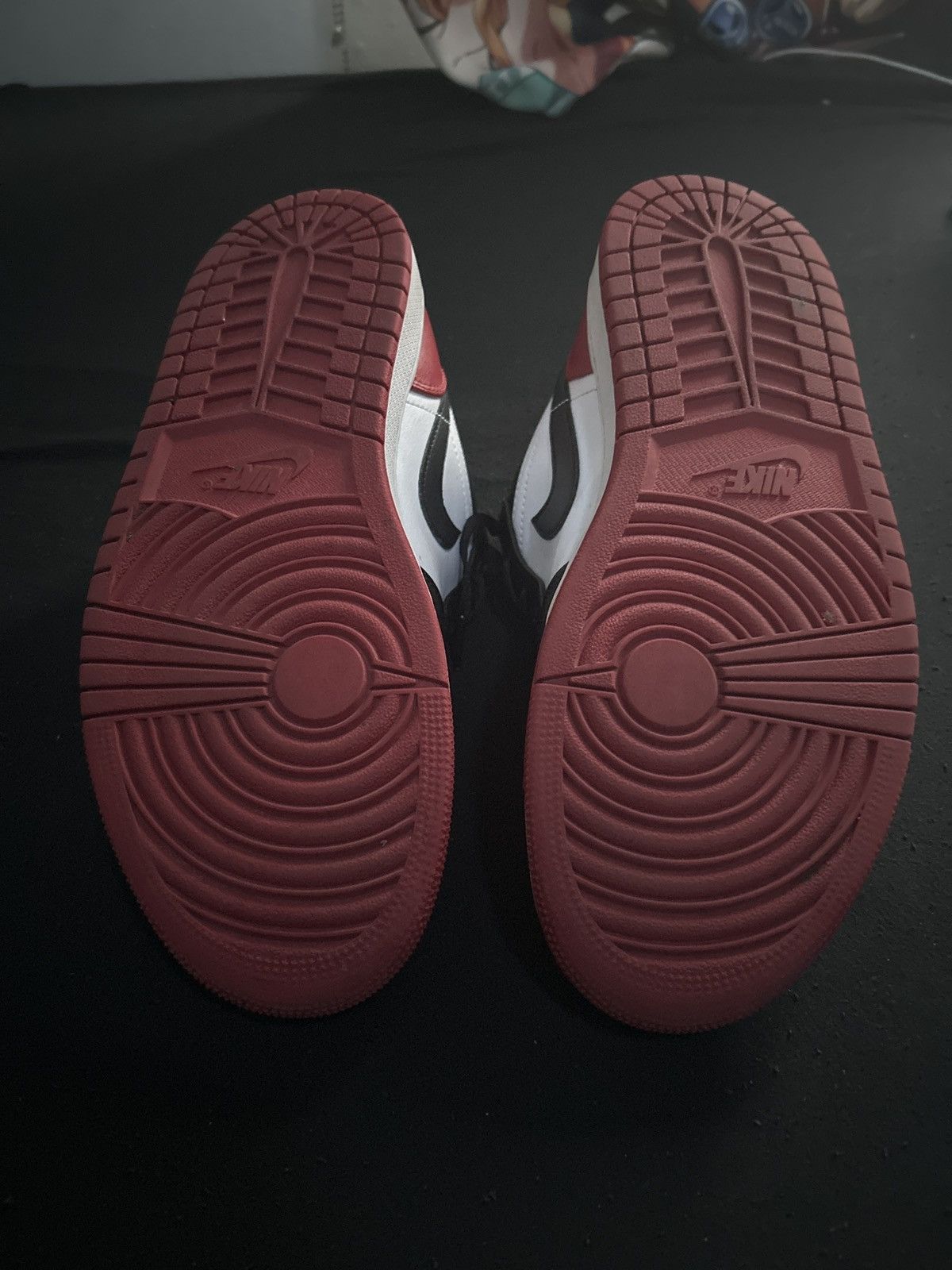 Jordan Brand Bred toe Chicago Jordan 1 low with original box Size US 9.5 / EU 42-43 - 5 Thumbnail