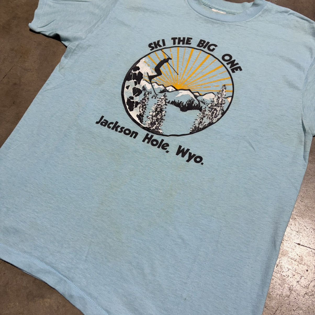 Vintage Vintage 80s Jackson Hole Wyoming T shirt Ski Outdoor Nature Size US M / EU 48-50 / 2 - 3 Thumbnail