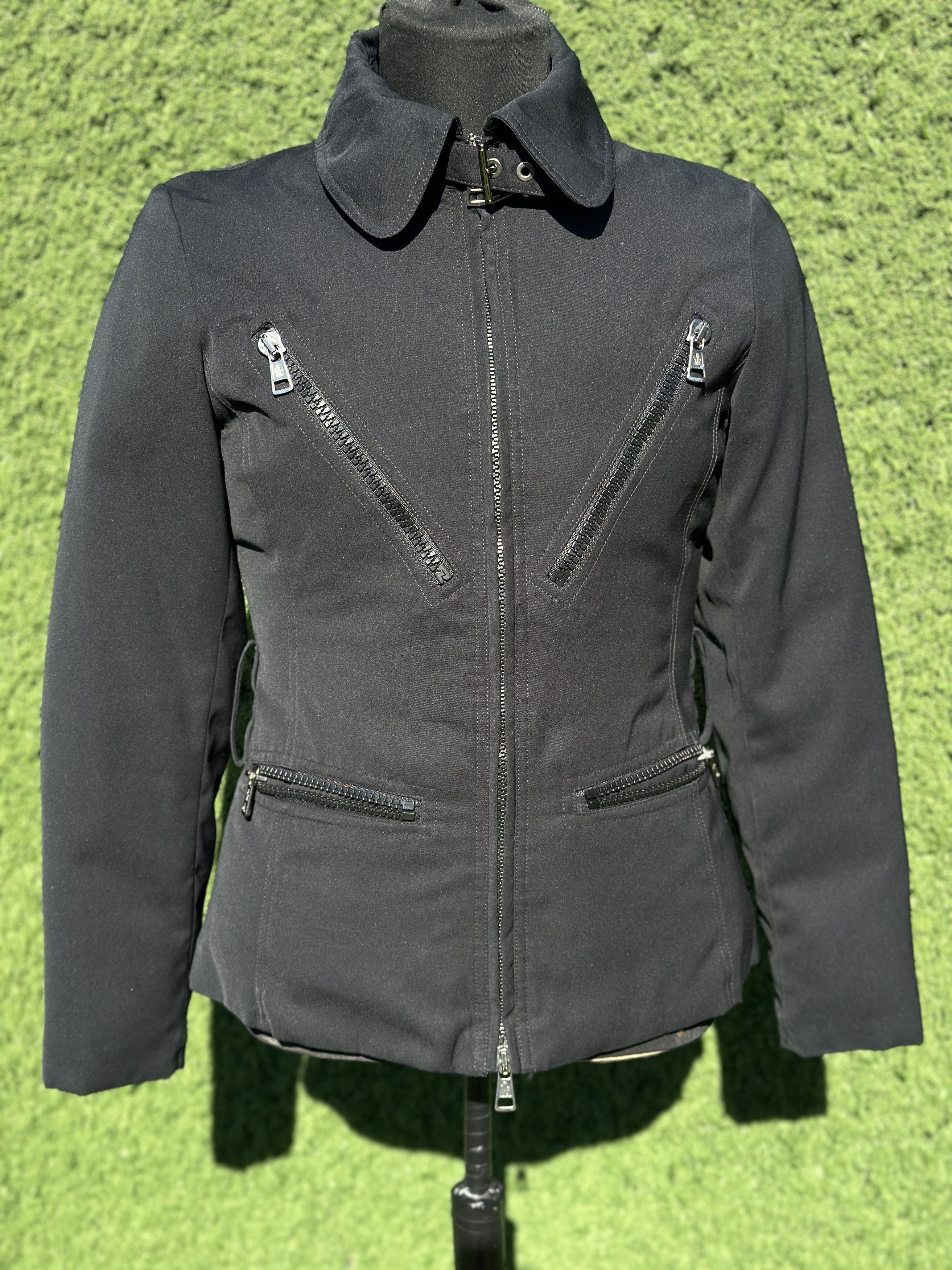 Moncler MONCLER Size 2 Black Vintage Down Jacket LAMPO Zip 2000s Size XS / US 0-2 / IT 36-38 - 1 Thumbnail