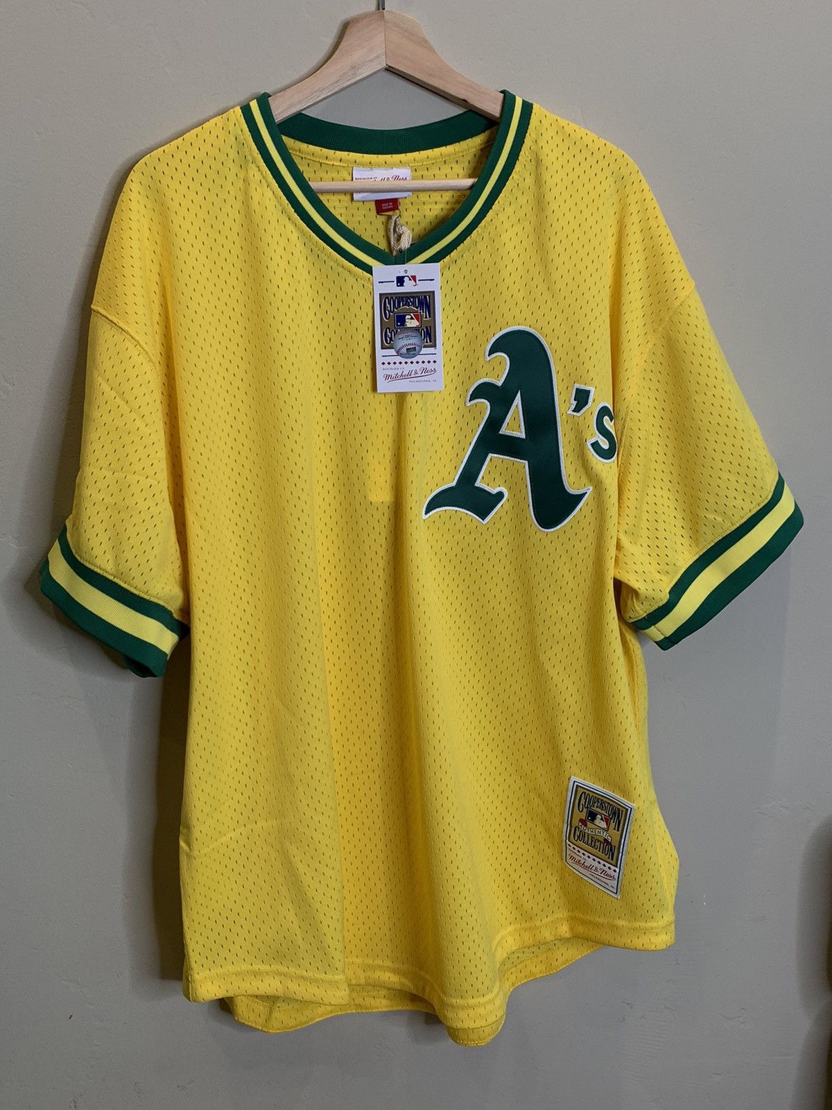 Mitchell & Ness Oakland Athletics T-Shirt Cooperstown Collection Shirt