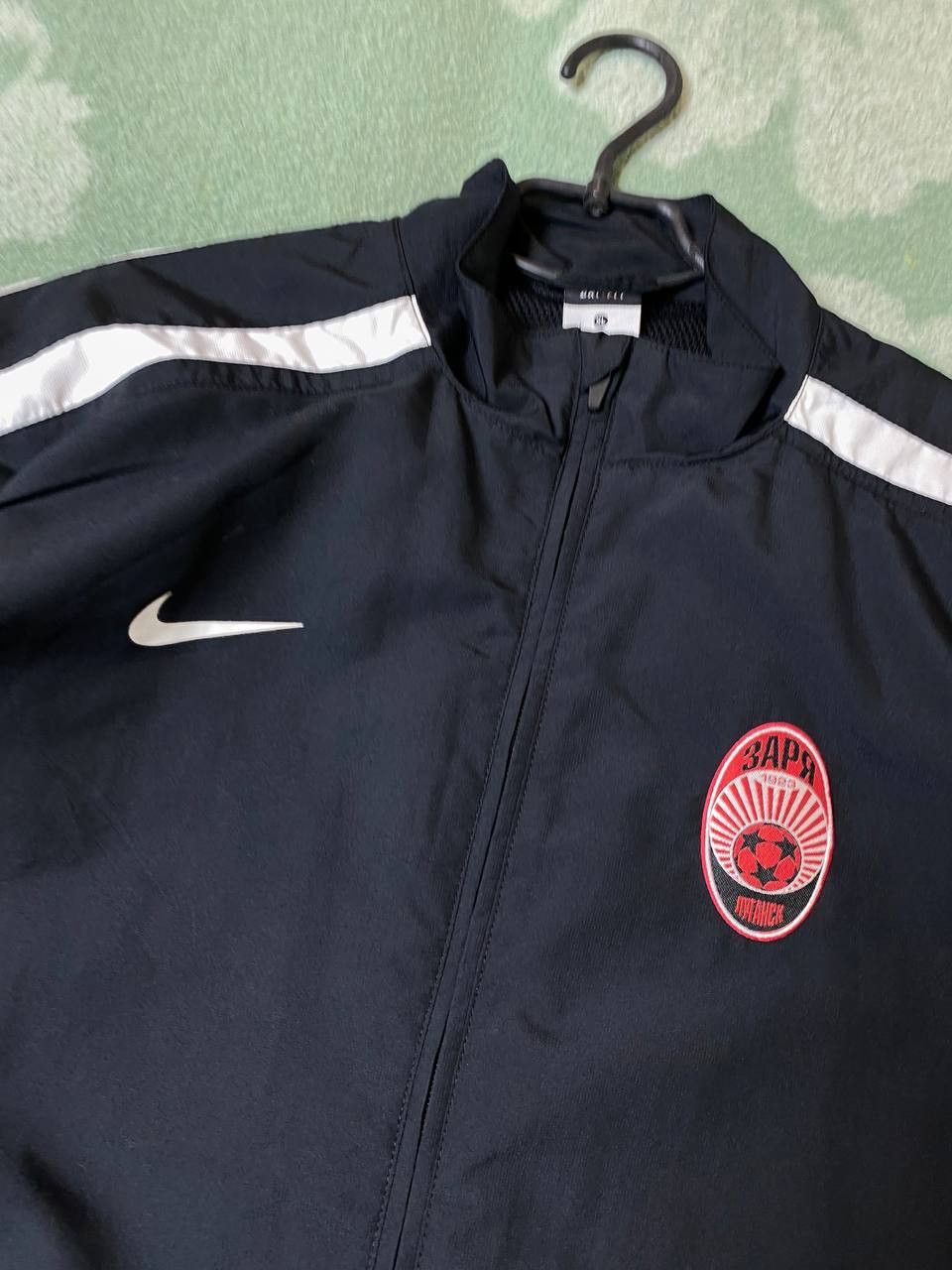 Nike Vintage 90s Nike Embroiderd Swoosh Zip Up Windbreaker Jacket Size US XL / EU 56 / 4 - 6 Thumbnail