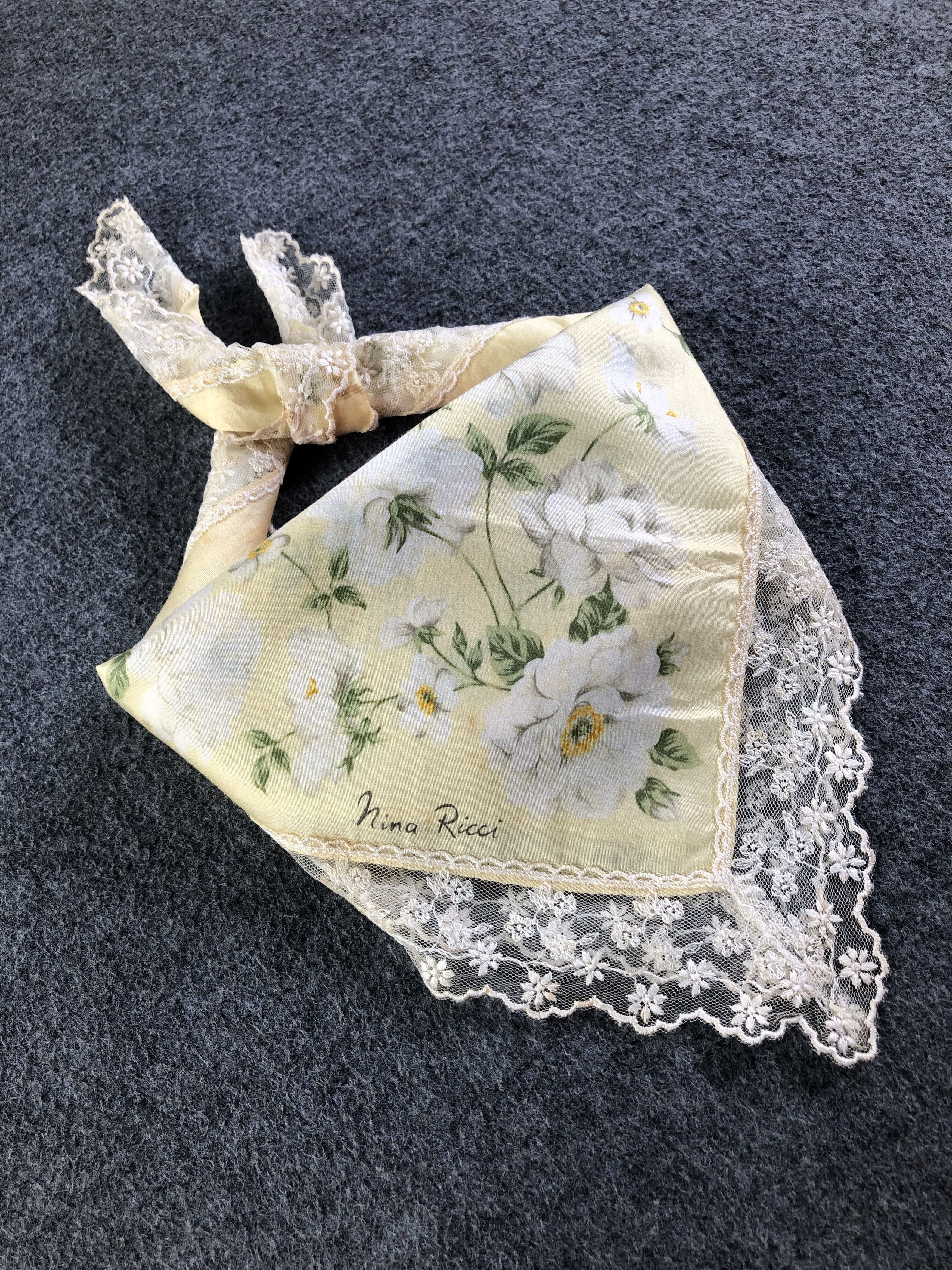 Nina Ricci Nina Ricci Handkerchief / Bandana / Neckerchief C378 Size ONE SIZE - 2 Thumbnail