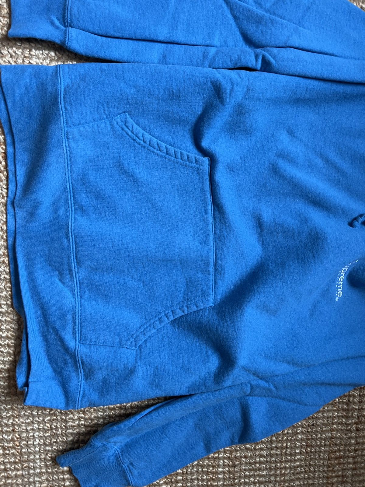 Supreme Blue supreme hoodie never worn Size US L / EU 52-54 / 3 - 3 Thumbnail