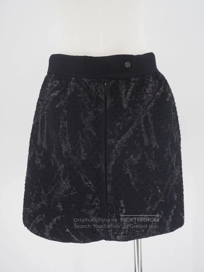 Chanel Chanel size S Black diamond button wool knit short skirt Size 23" - 1 Thumbnail