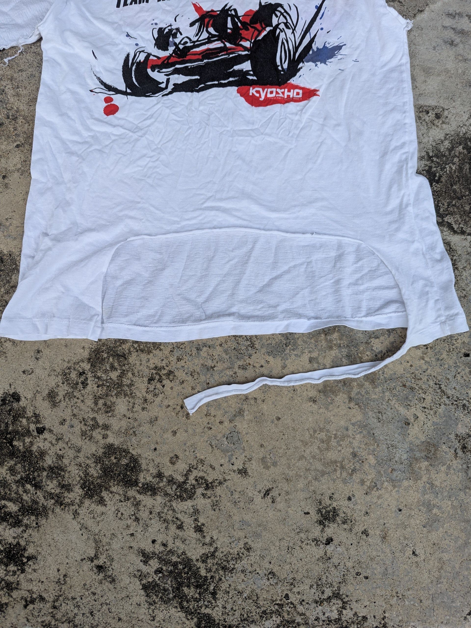 Japanese Brand 🇯🇵 Vintage 1990s Kyosho Japanese Harajuku Tee Distressed Size US S / EU 44-46 / 1 - 8 Thumbnail