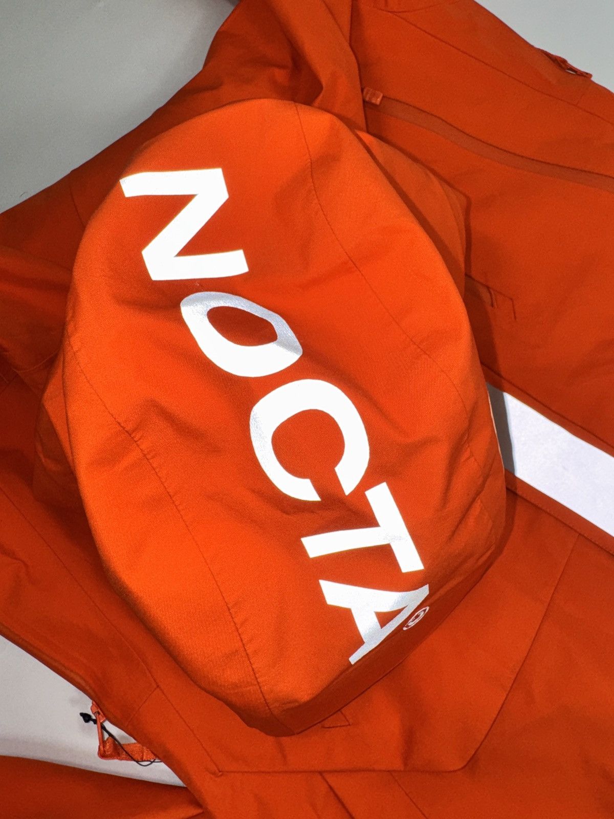NOCTA × Nike TUNGATEN ALIEN GORE TEX OVERSIZED JACKET Size US S / EU 44-46 / 1 - 5 Thumbnail