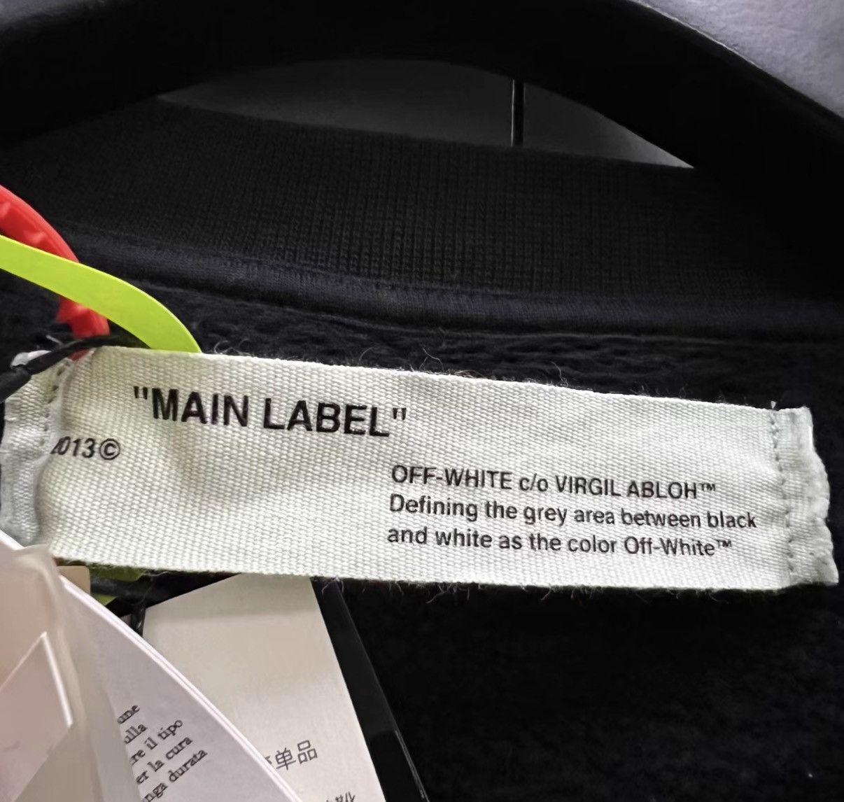 Off-White OFF-WHITE OW Zombie Cross Print Sweatshirt J41 Size US L / EU 52-54 / 3 - 4 Thumbnail