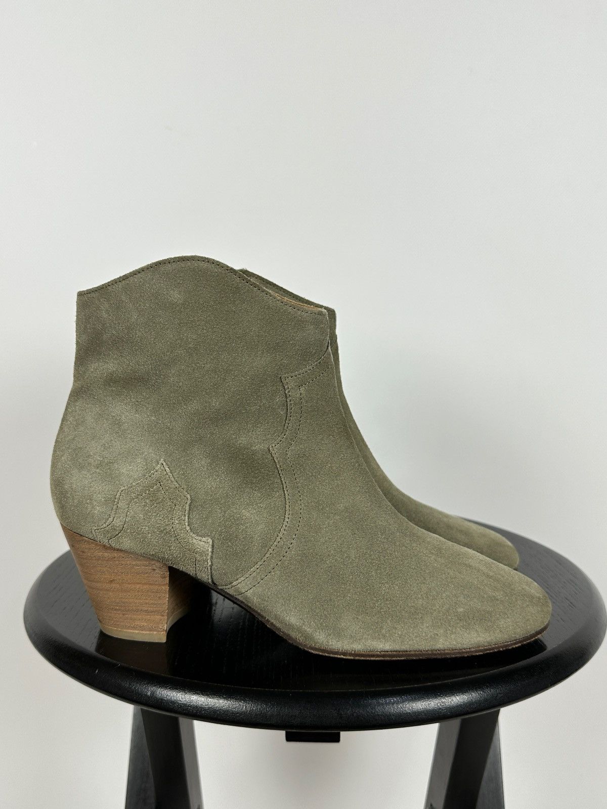 Isabel Marant × Isabel Marant Etoile Isabel Marant Étoile Dicker Suede Ankle Boots Western Style Size US 9 / IT 39 - 2 Thumbnail