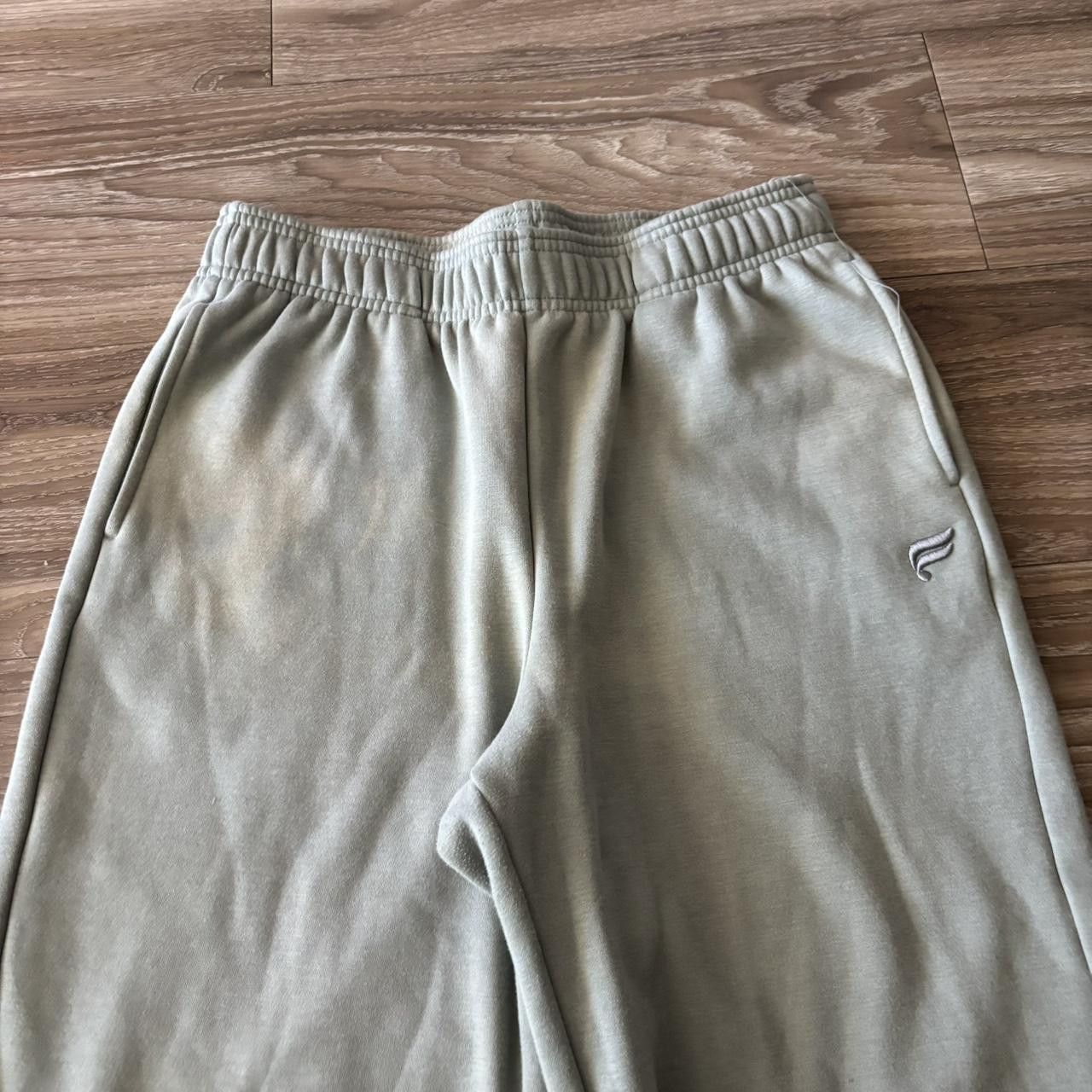 Japanese Brand Crazy Vintage Y2K/2000s Baggy Sage Green Skater Style Essential Sweatpants! Size M Size US 30 / EU 46 - 4 Thumbnail