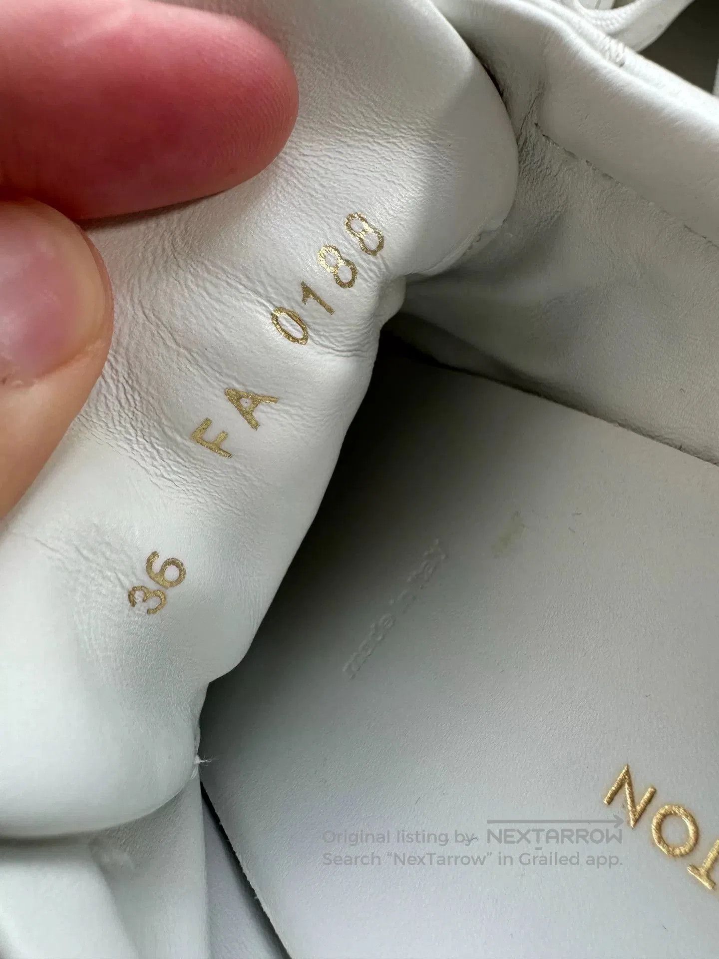 Louis Vuitton Louis Vuitton Gold Logo Platform Shoes. Size US 5 / IT 35 - 7 Thumbnail