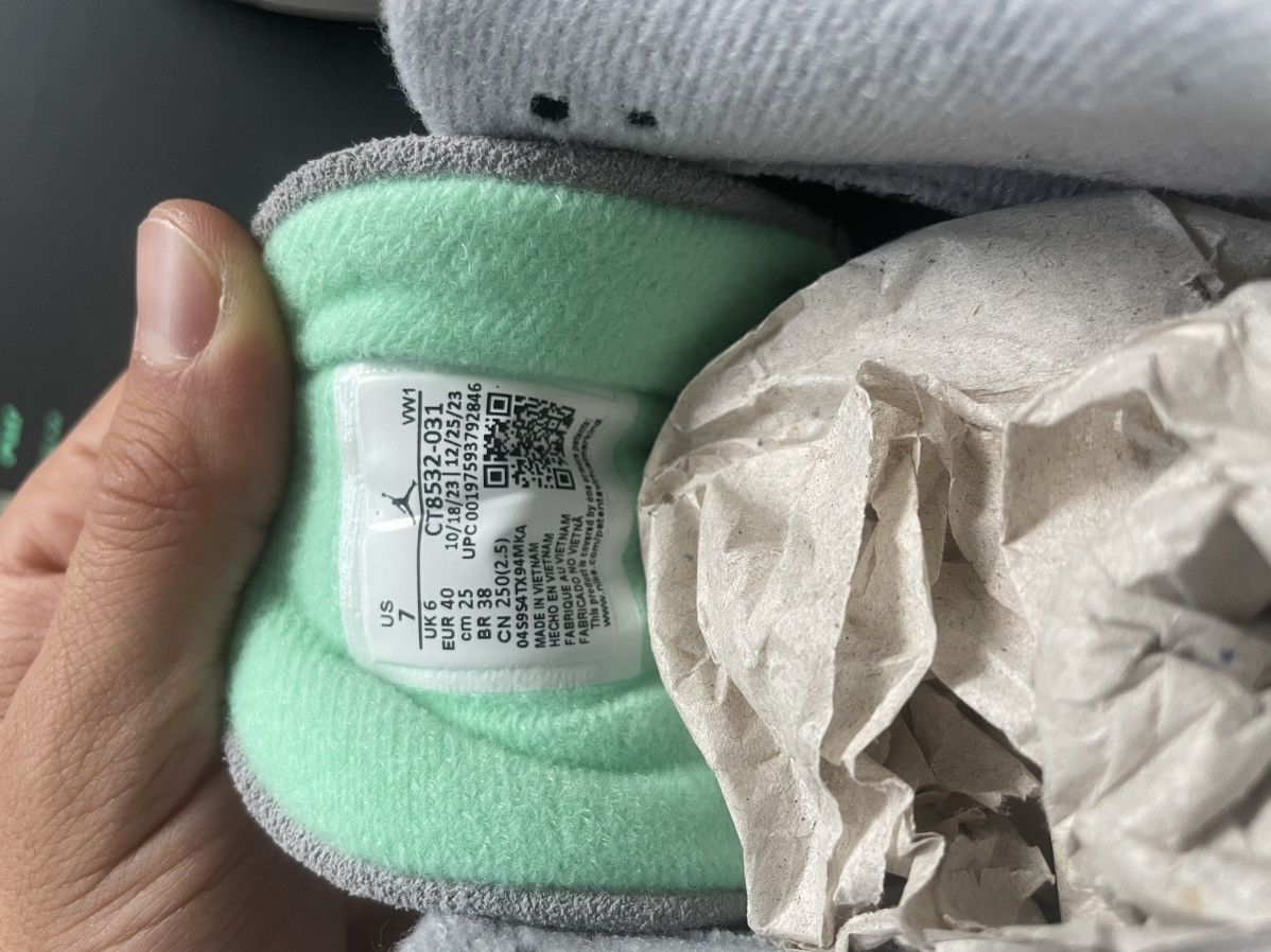Jordan Brand Jordan 3 Green Glow Size US 7 / EU 40 - 5 Thumbnail