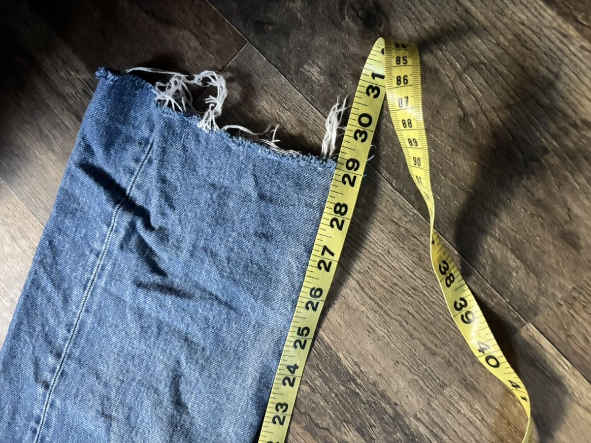 Uniqlo uniqlo distressed jeans Size US 30 / EU 46 - 4 Thumbnail