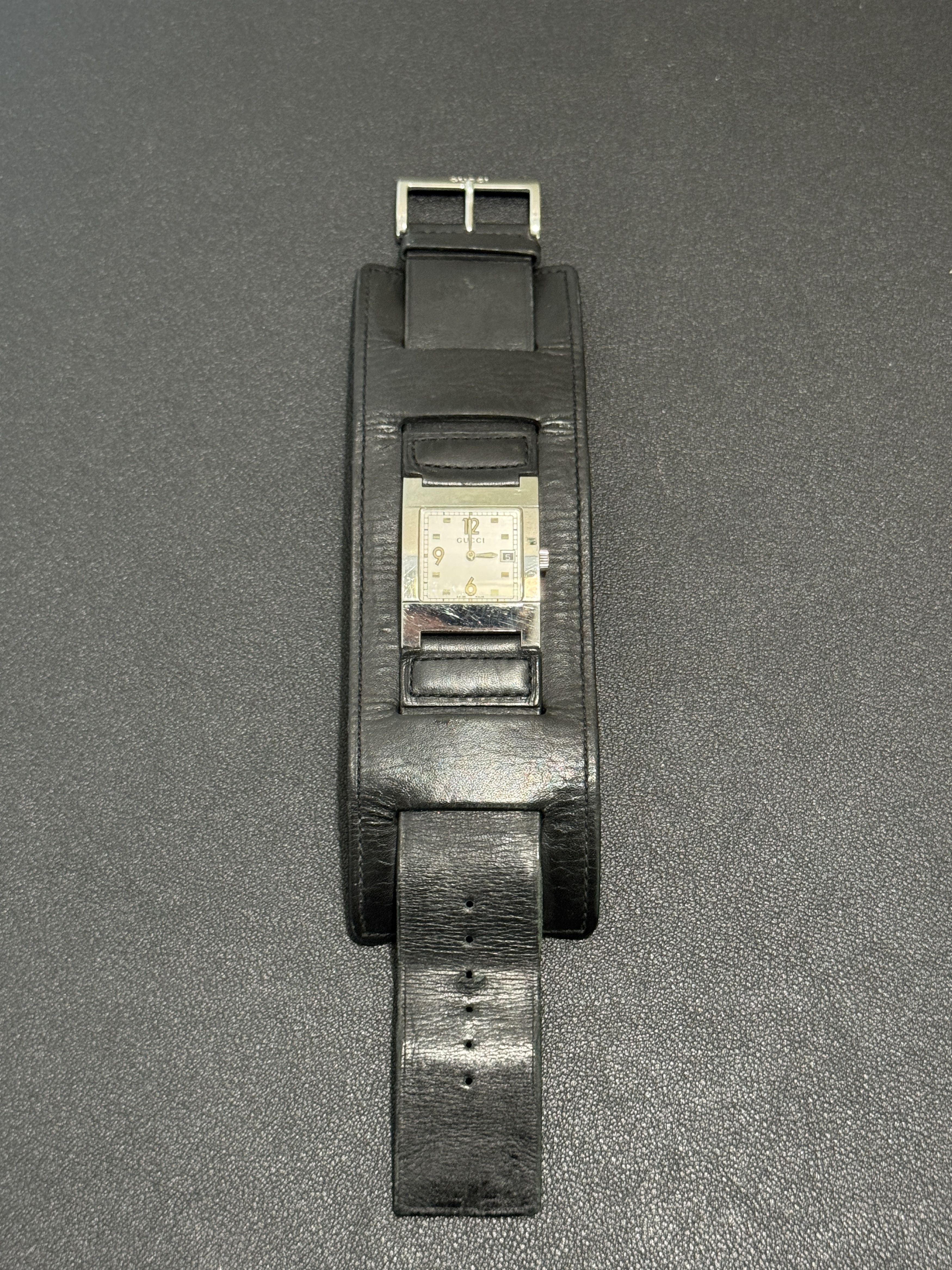Gucci Vintage Gucci 7700M Watch Size ONE SIZE - 2 Thumbnail