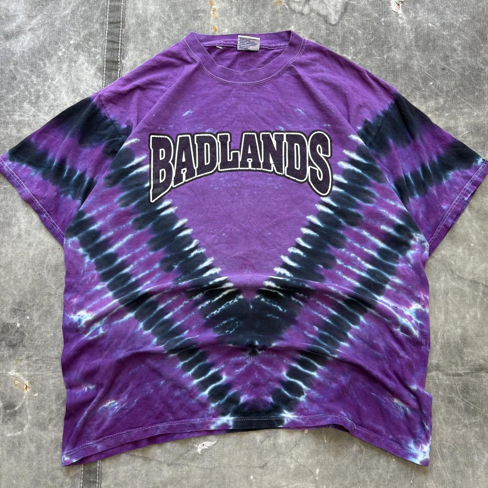 Band Tees Vintage 90s Tie-Dye Liquid Blue Badlands Rock Band Shirt Size US XL / EU 56 / 4 - 1 Thumbnail