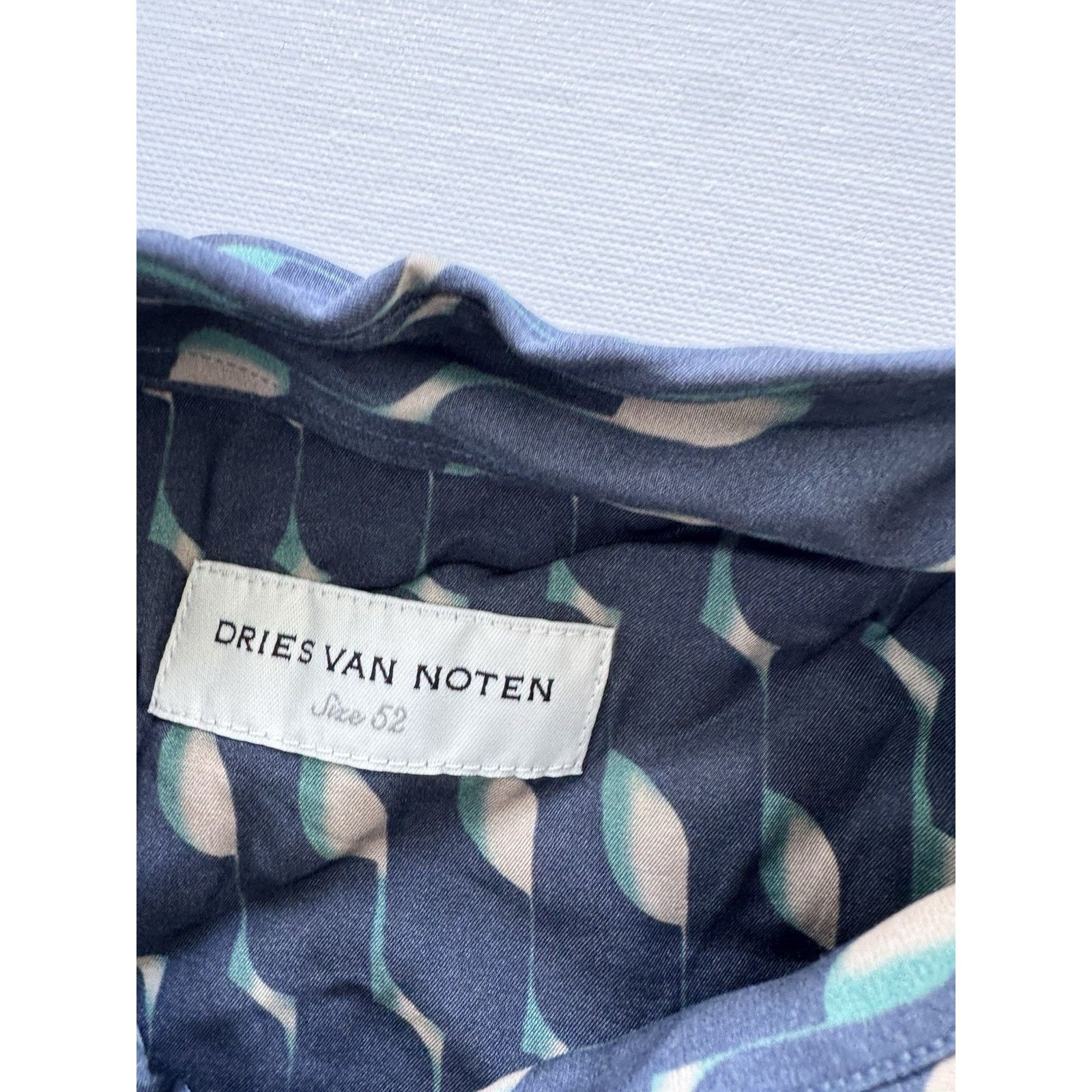 Dries Van Noten Dries Van Noten Blue Graphic Shirt Size 52 NWT Size US L / EU 52-54 / 3 - 3 Thumbnail