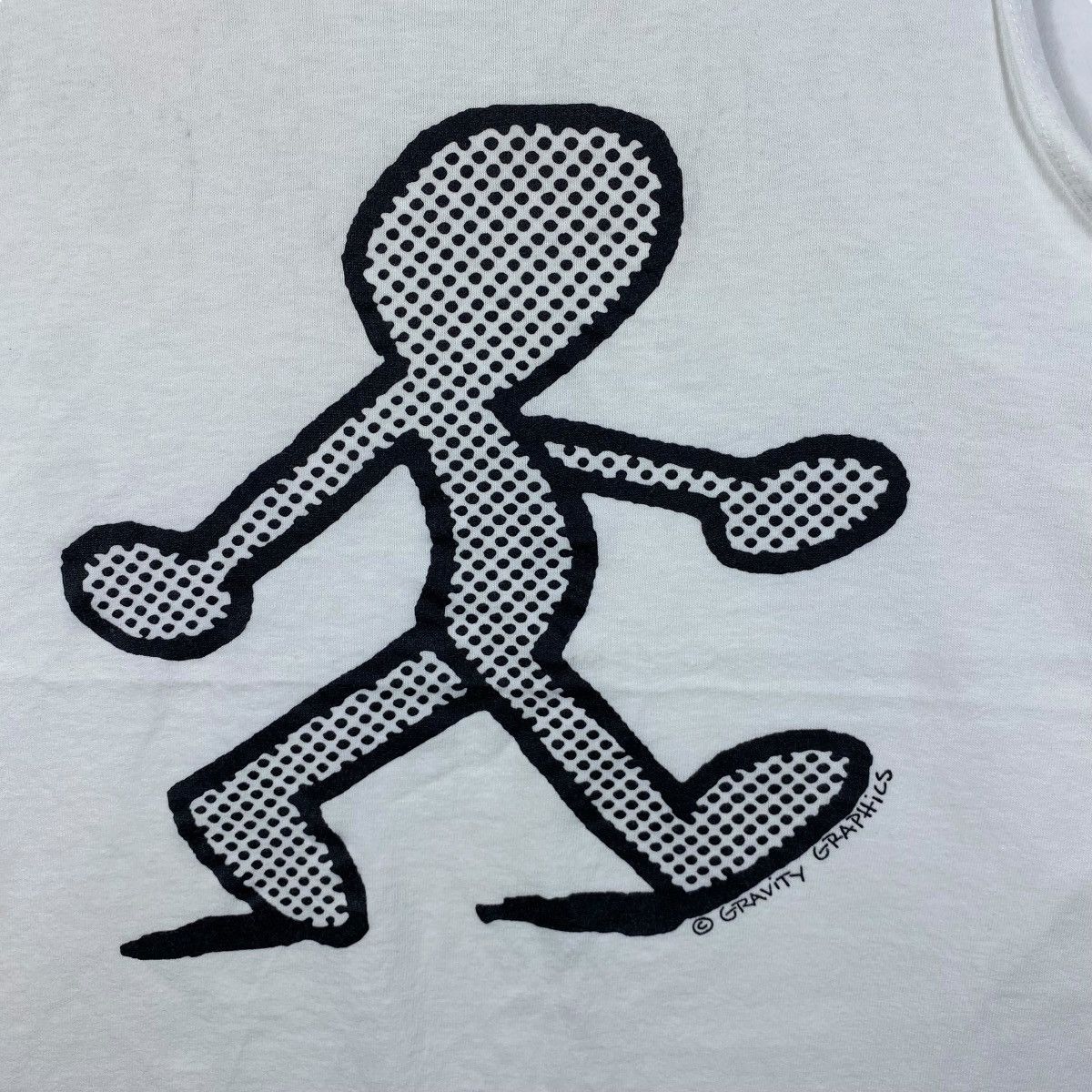 Vintage Vintage 90's GRAVITY GRAPHICS Keith Haring Style Tank Tops Size US M / EU 48-50 / 2 - 2 Thumbnail