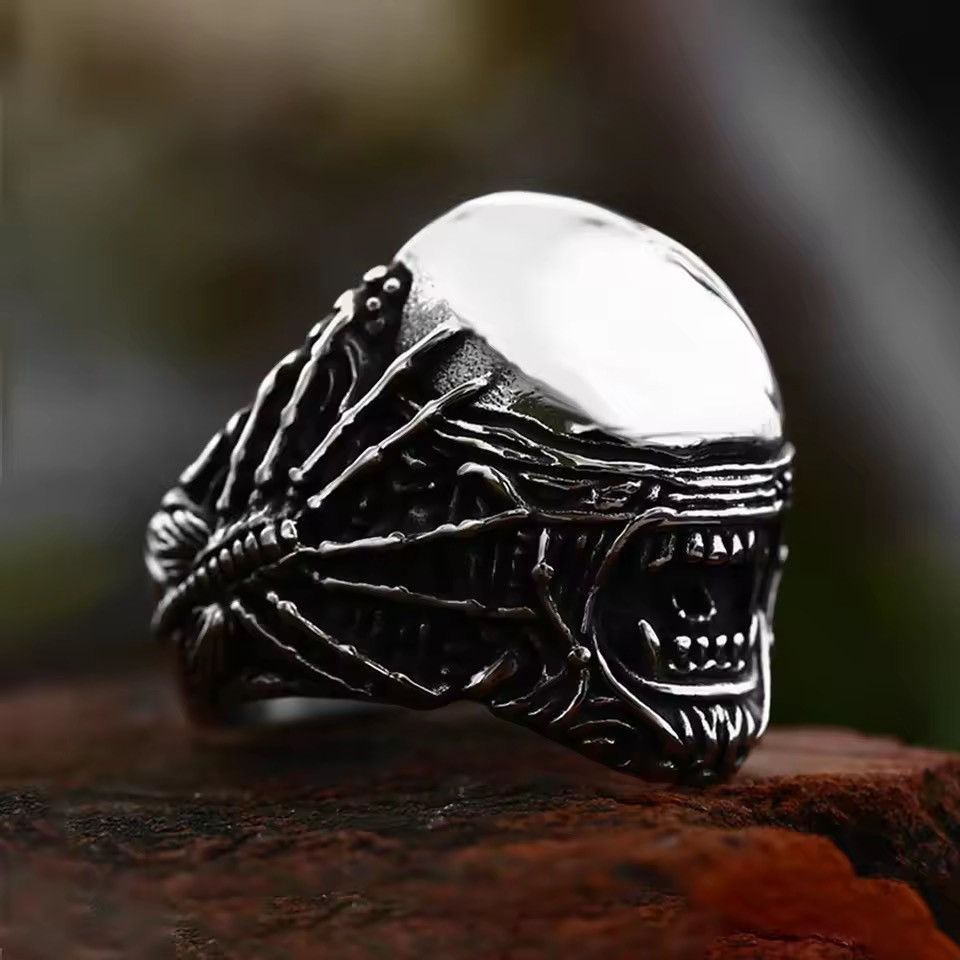 Jewelry Unique Spider Skull Ring Gothic Size 7-13 Size ONE SIZE - 1 Thumbnail