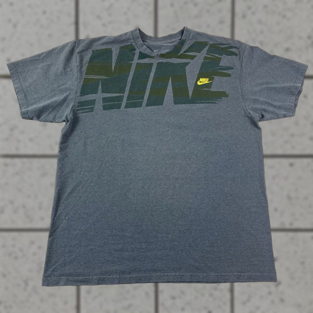 Nike VINTAGE Nike Y2K Spellout T Shirt Mens L Gray Size US L / EU 52-54 / 3 - 1 Thumbnail